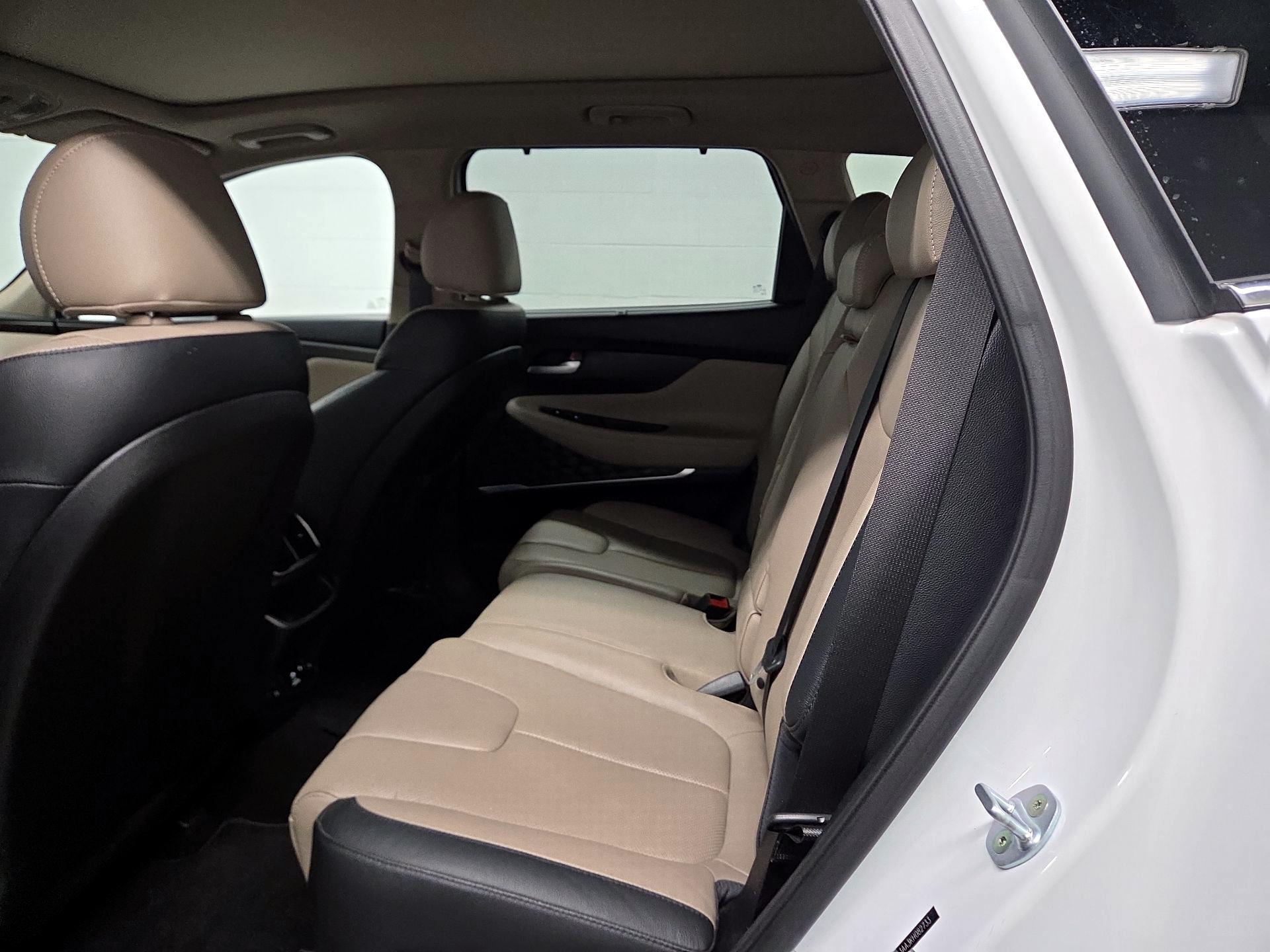Thumbnail: 2019 Hyundai Santa Fe - 17