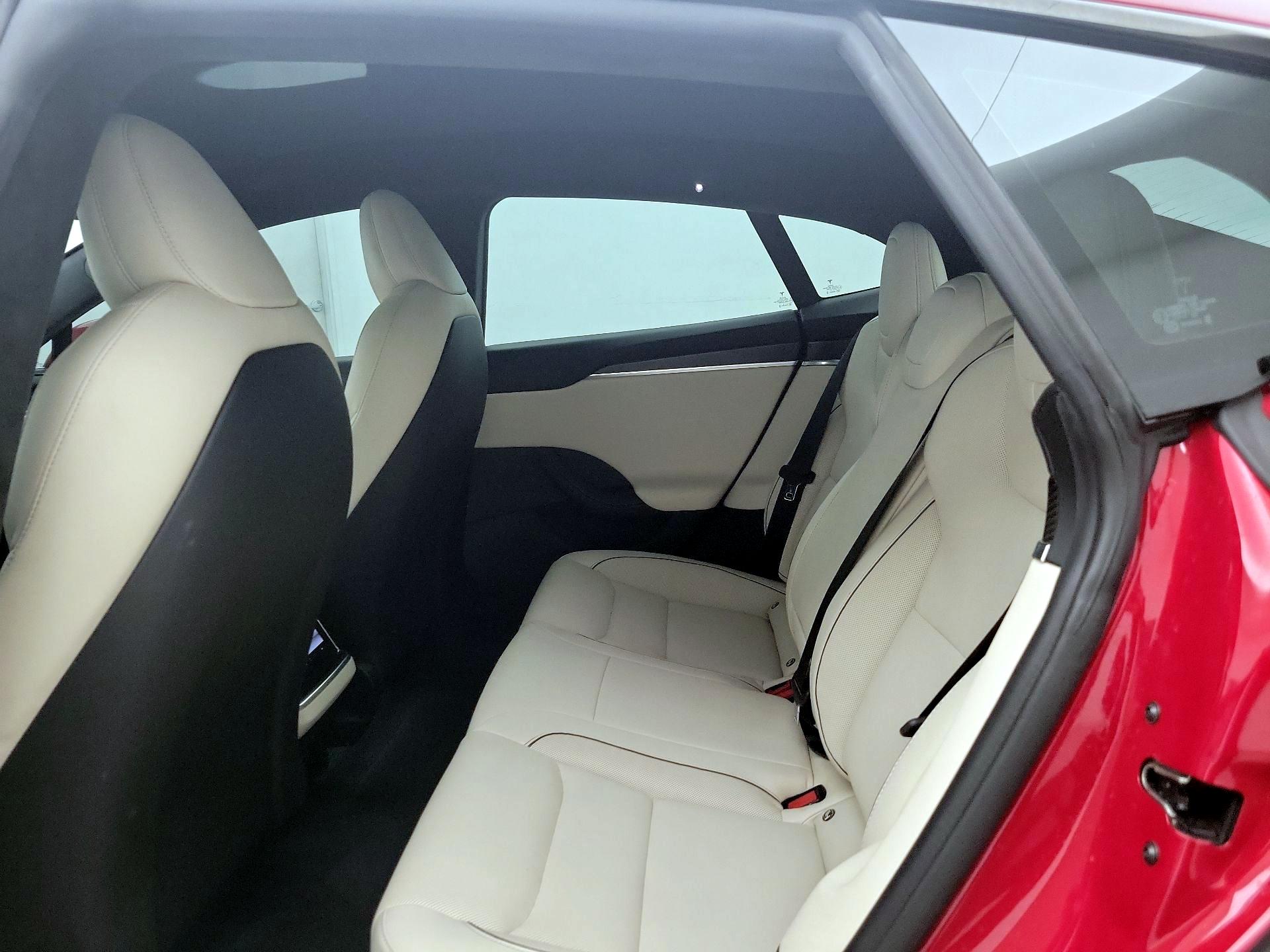 Thumbnail: 2021 Tesla Model S - 19