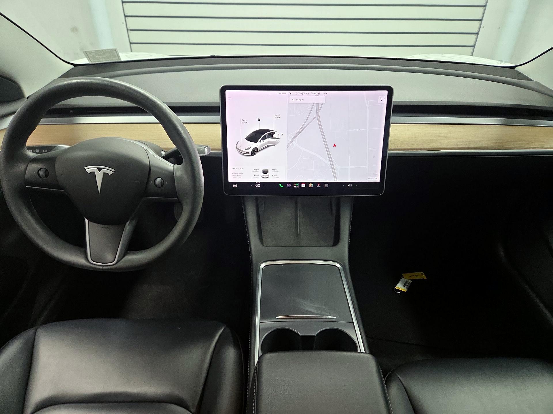 Thumbnail: 2022 Tesla Model 3 - 9