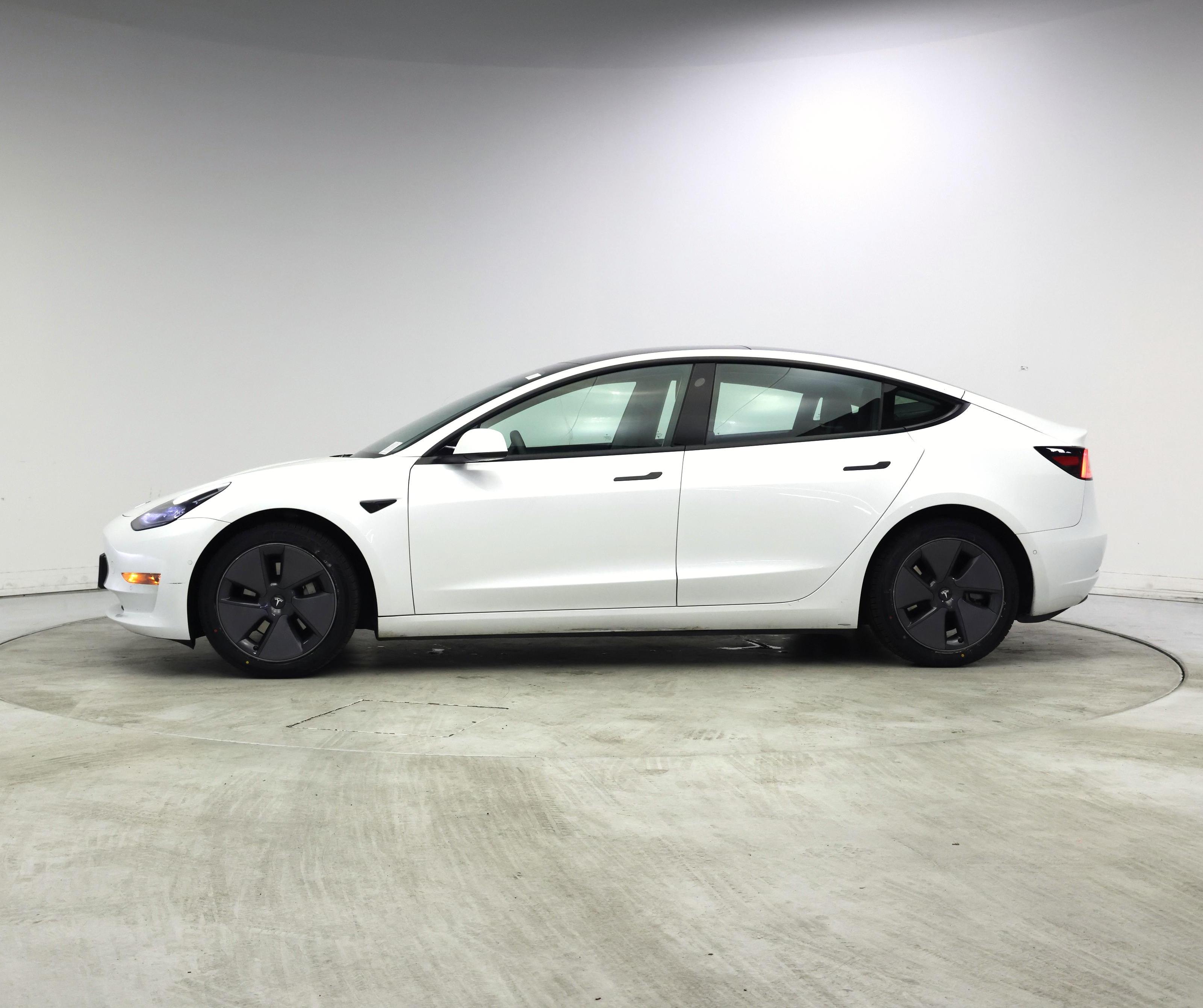 Thumbnail: 2022 Tesla Model 3 - 3
