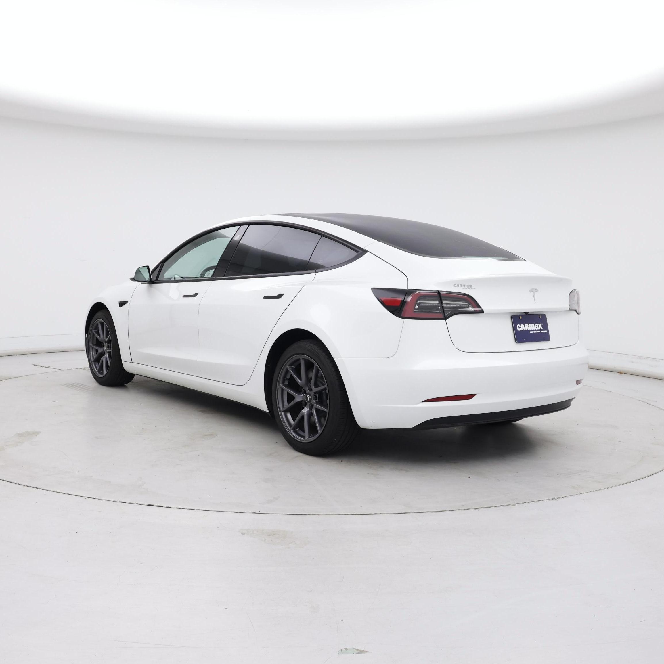 Thumbnail: 2023 Tesla Model 3 - 2