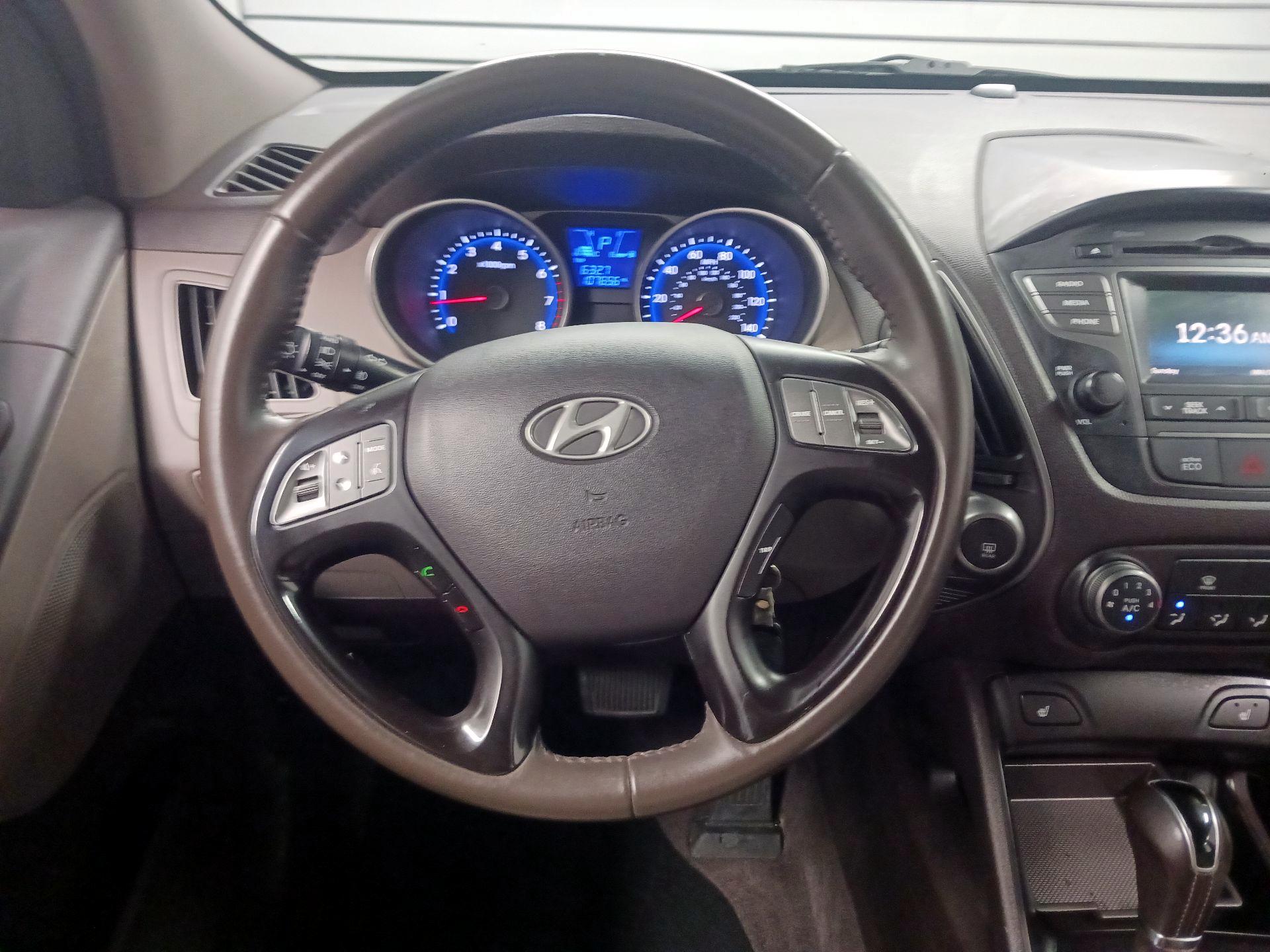 Thumbnail: 2015 Hyundai Tucson - 10