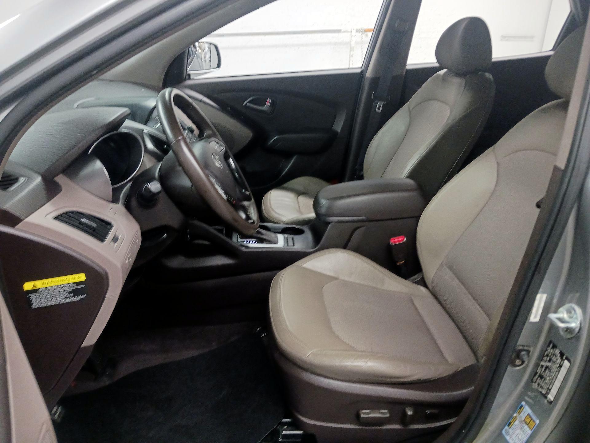 Thumbnail: 2015 Hyundai Tucson - 11