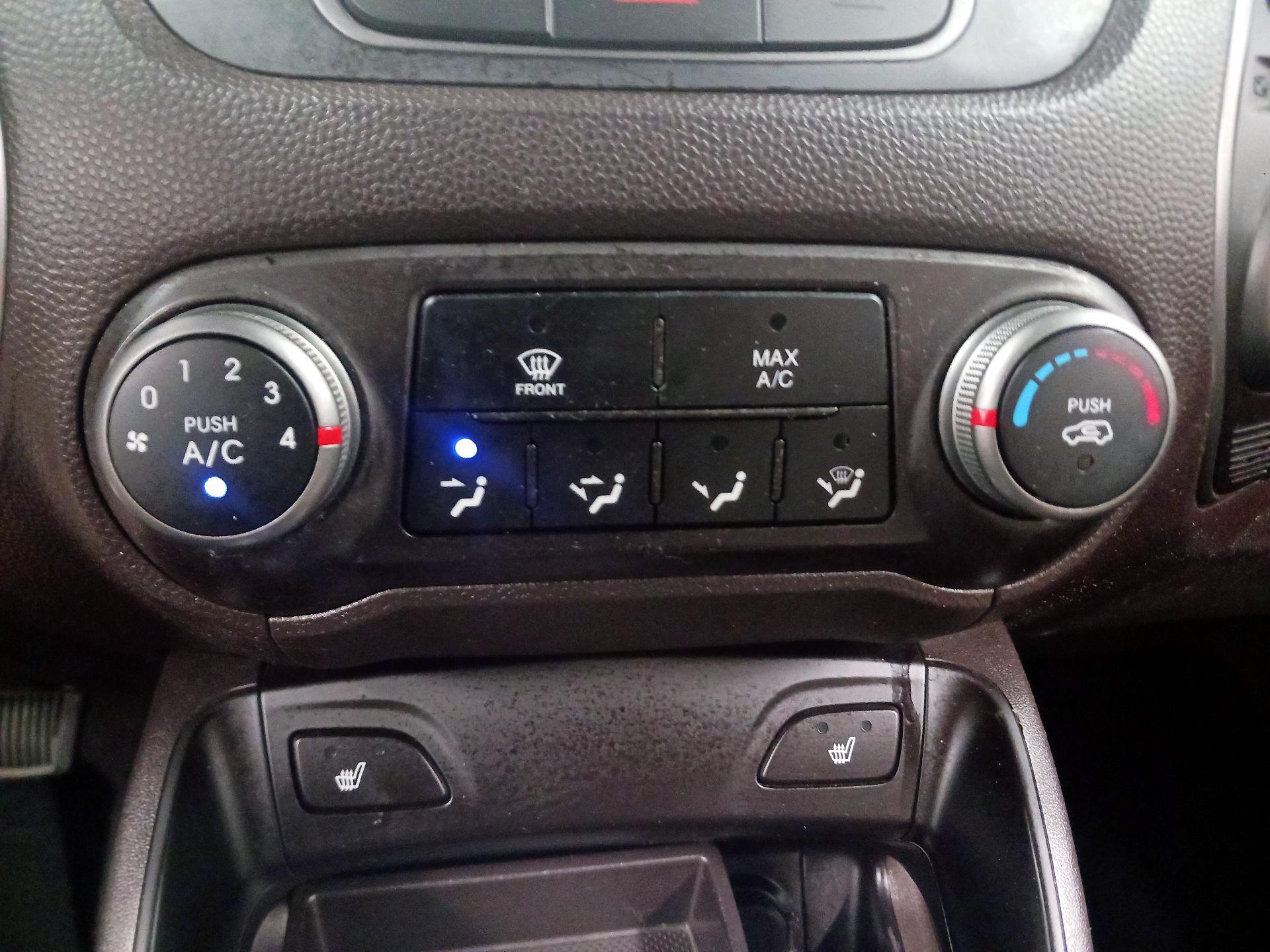Thumbnail: 2015 Hyundai Tucson - 14