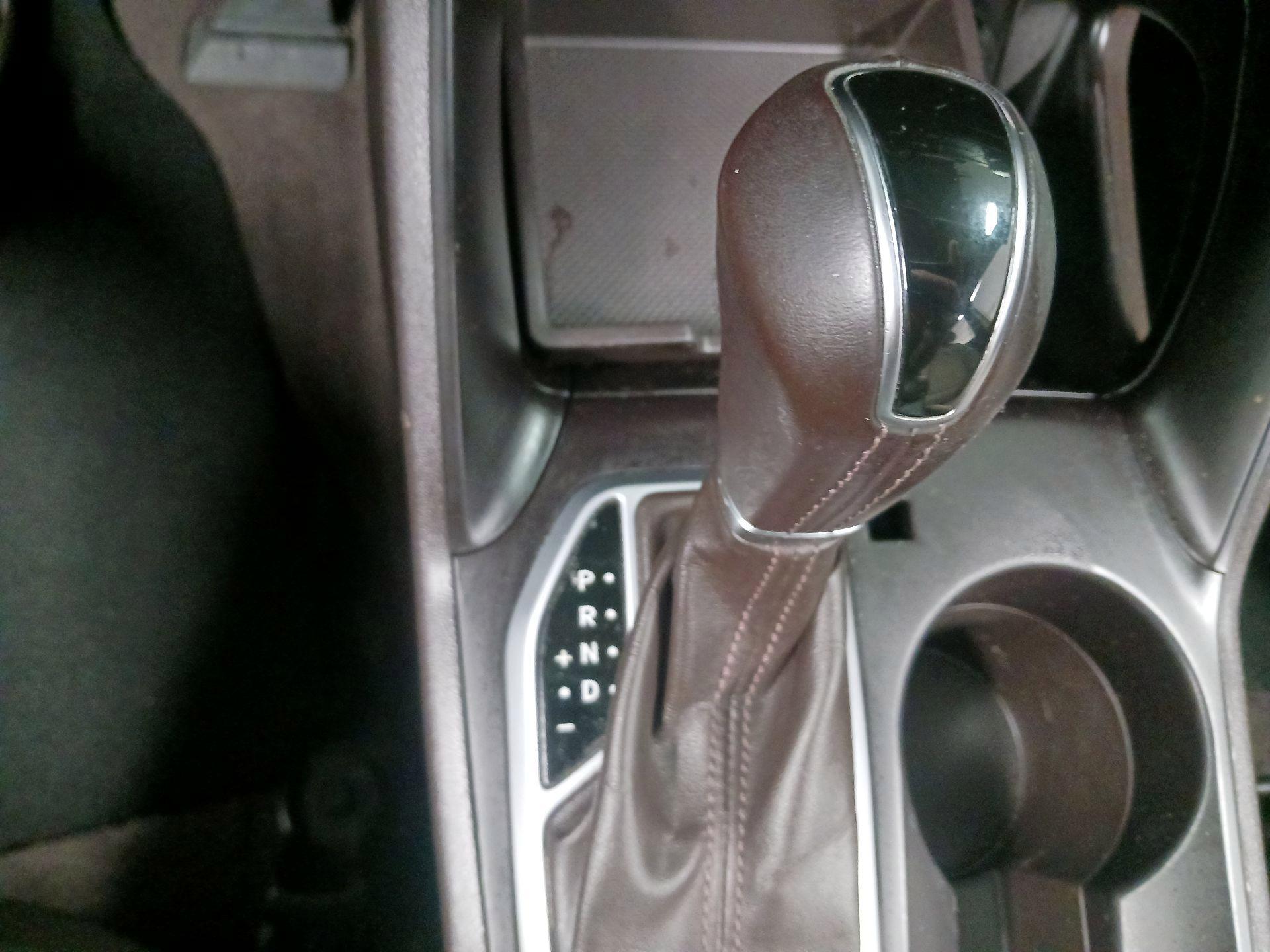 Thumbnail: 2015 Hyundai Tucson - 15