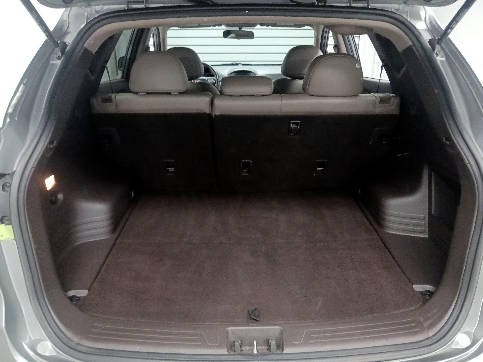 Thumbnail: 2015 Hyundai Tucson - 16