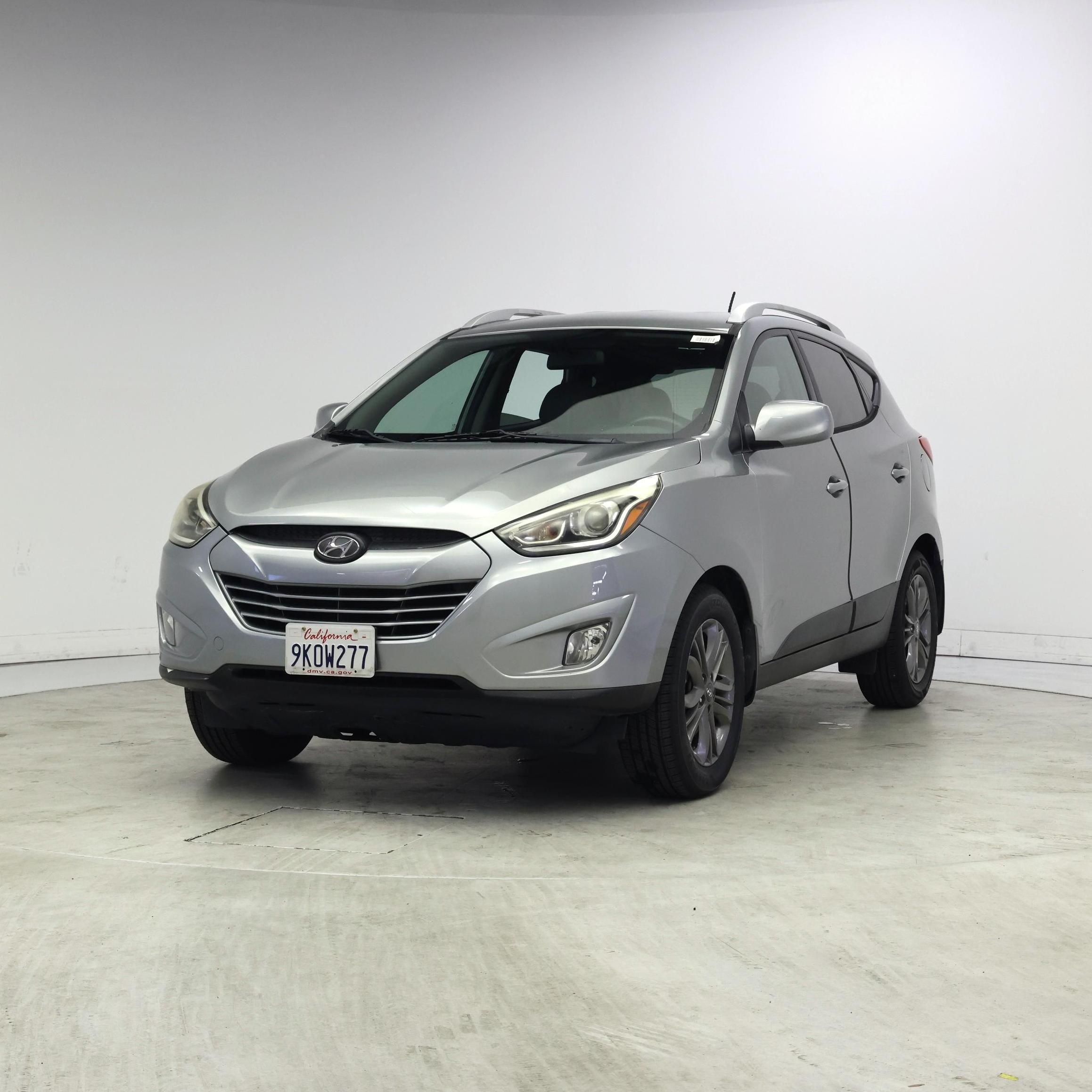 Thumbnail: 2015 Hyundai Tucson - 4