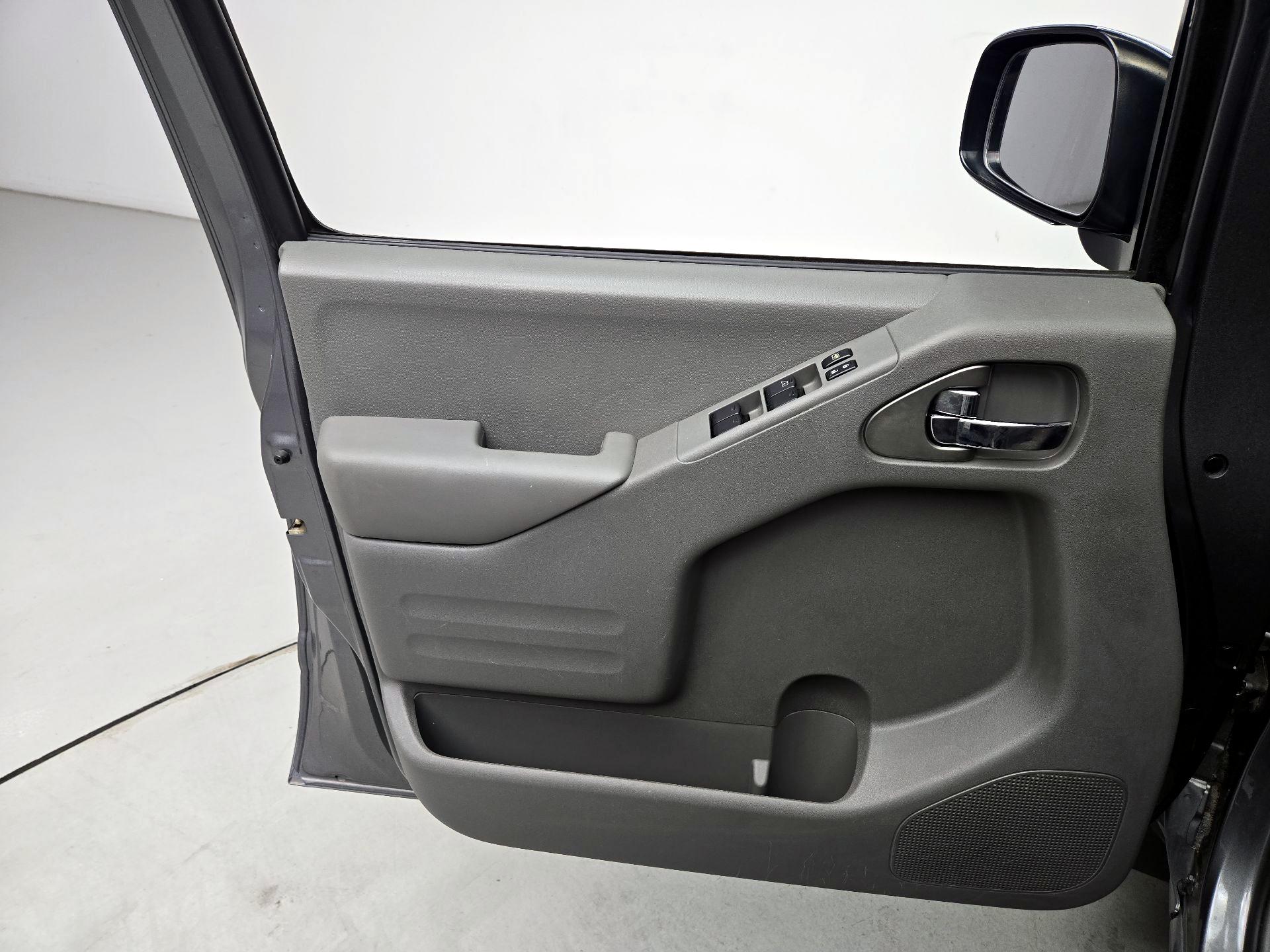 Thumbnail: 2019 Nissan Frontier - 12