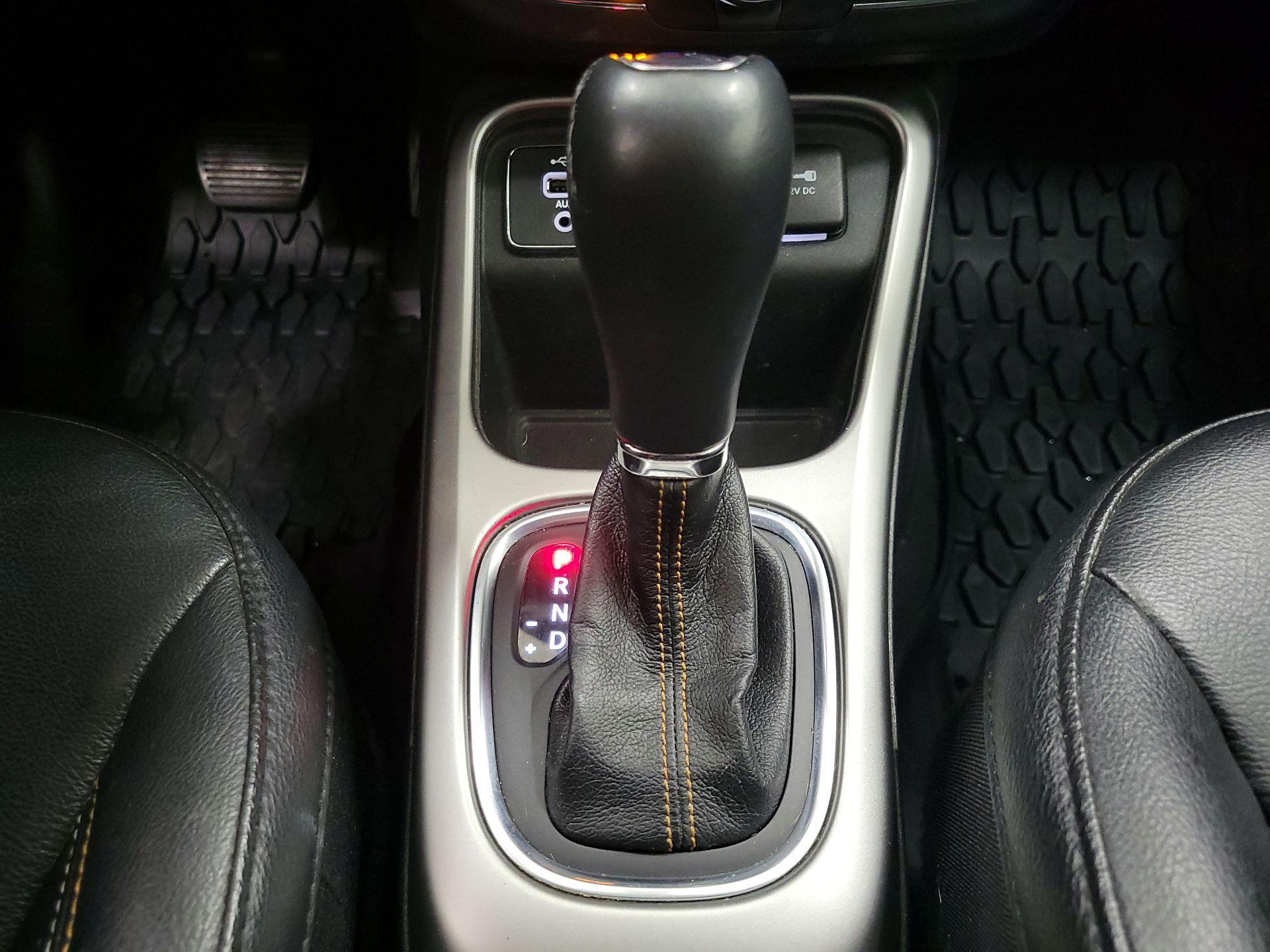 Thumbnail: 2021 Jeep Compass - 17
