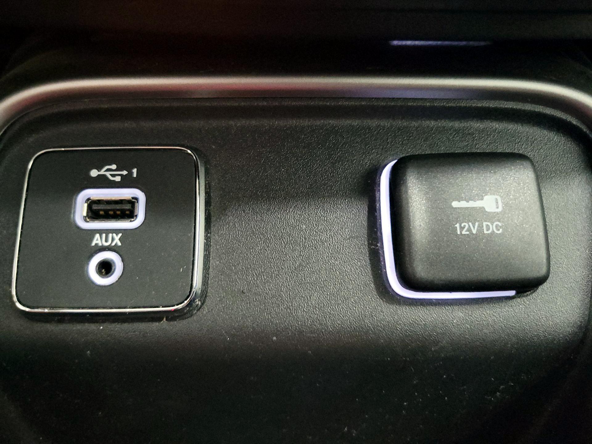 Thumbnail: 2021 Jeep Compass - 18