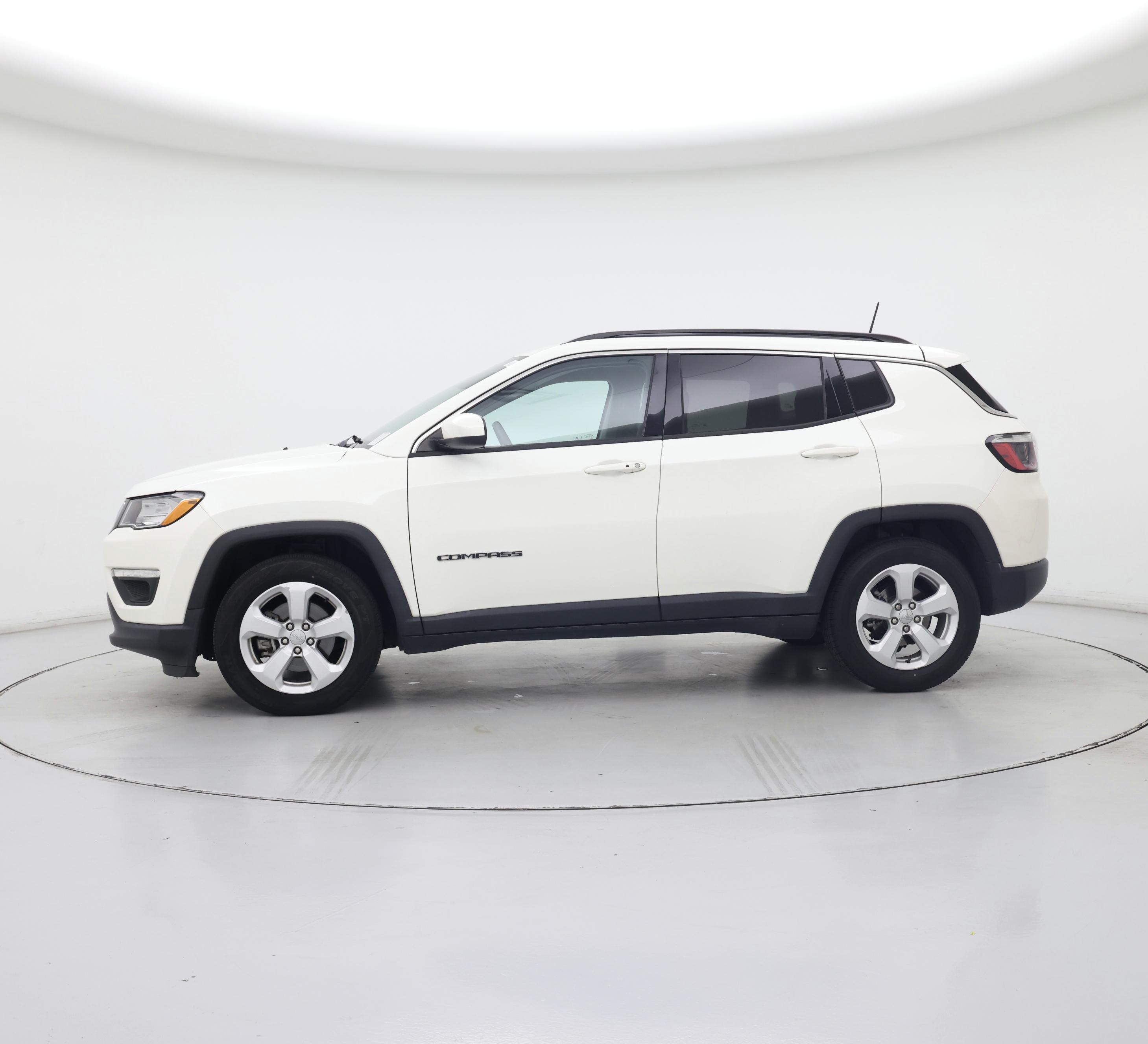 Thumbnail: 2021 Jeep Compass - 3