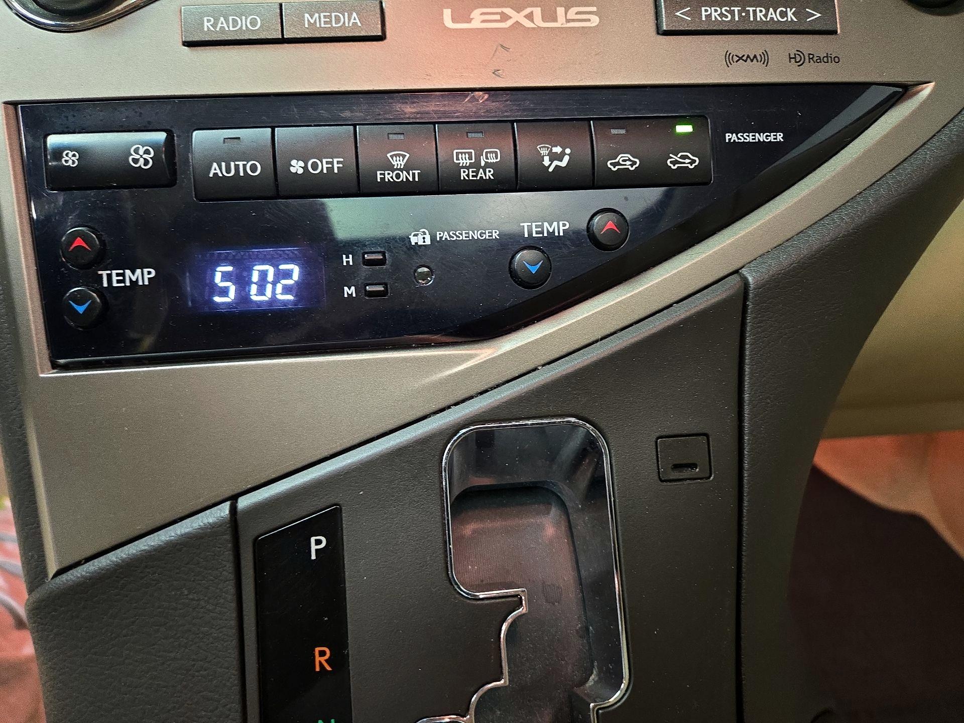 Thumbnail: 2015 Lexus RX - 16