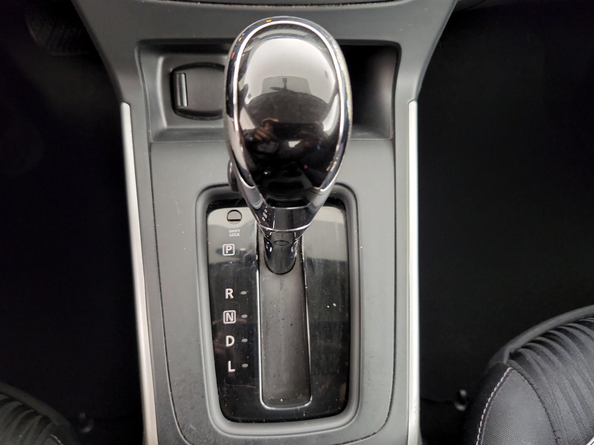 Thumbnail: 2016 Nissan Sentra - 17