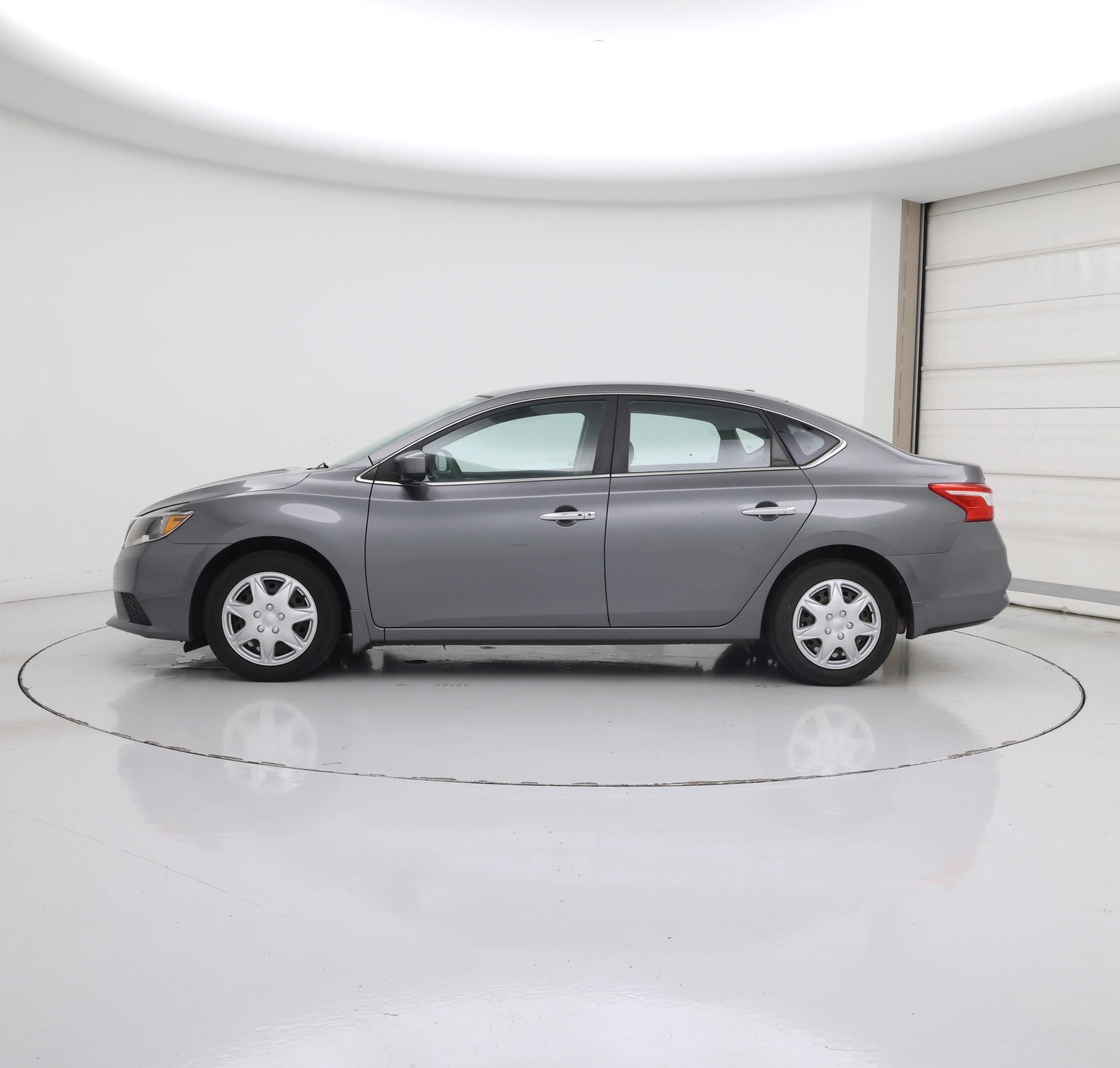 Thumbnail: 2016 Nissan Sentra - 3