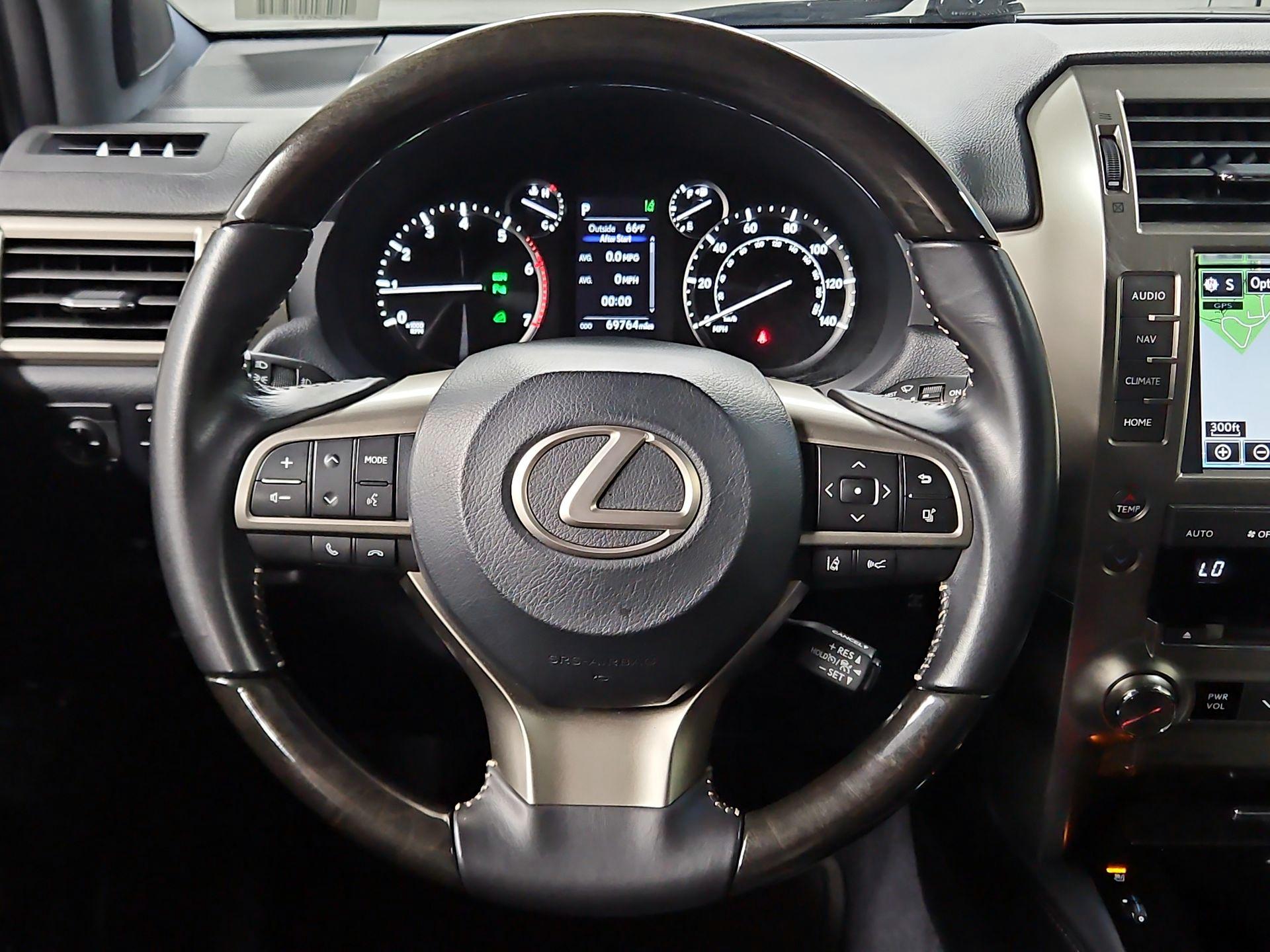 Thumbnail: 2020 Lexus GX - 10