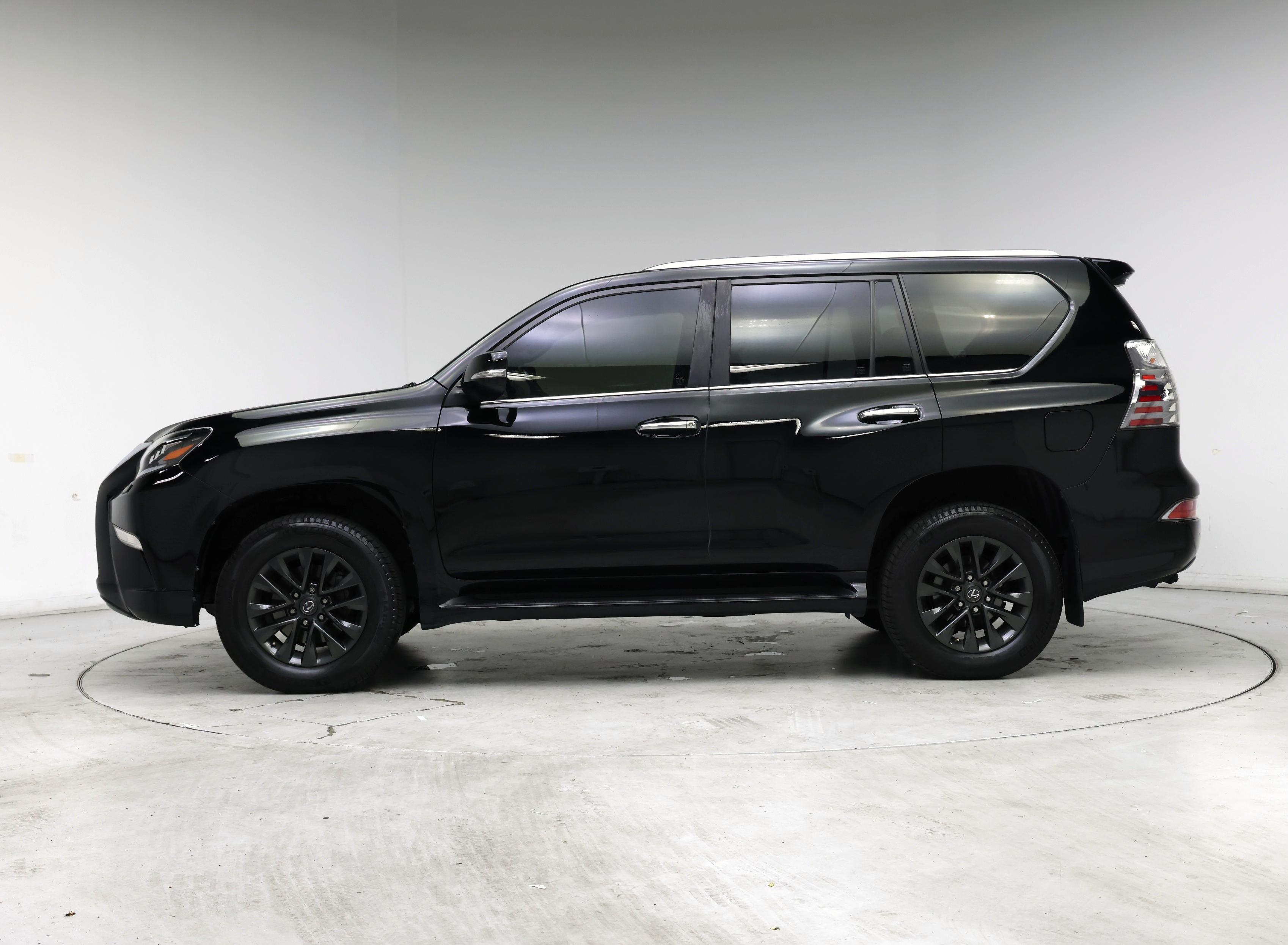 Thumbnail: 2020 Lexus GX - 3