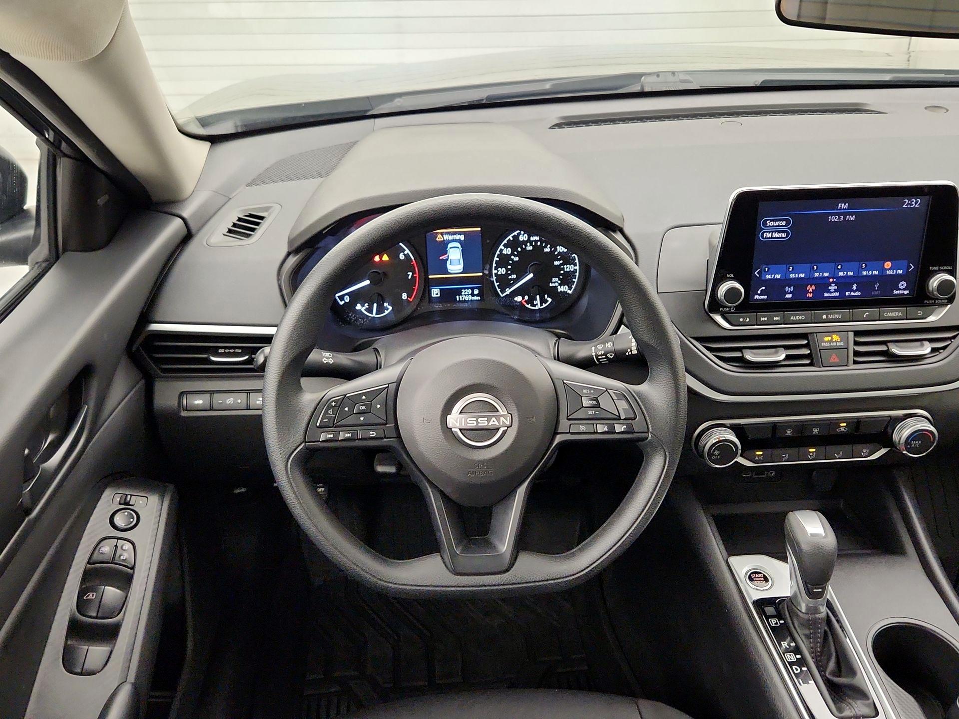 Thumbnail: 2025 Nissan Altima - 10