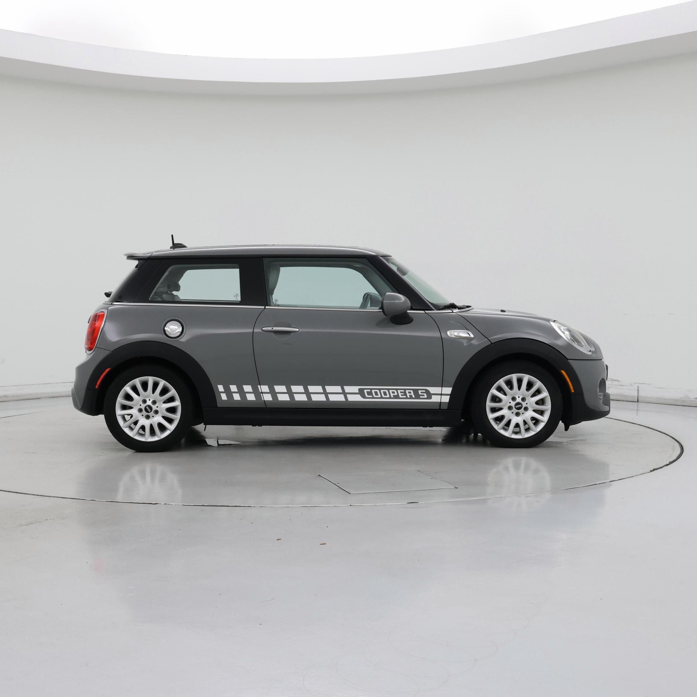 Thumbnail: 2015 MINI Cooper Hardtop - 7