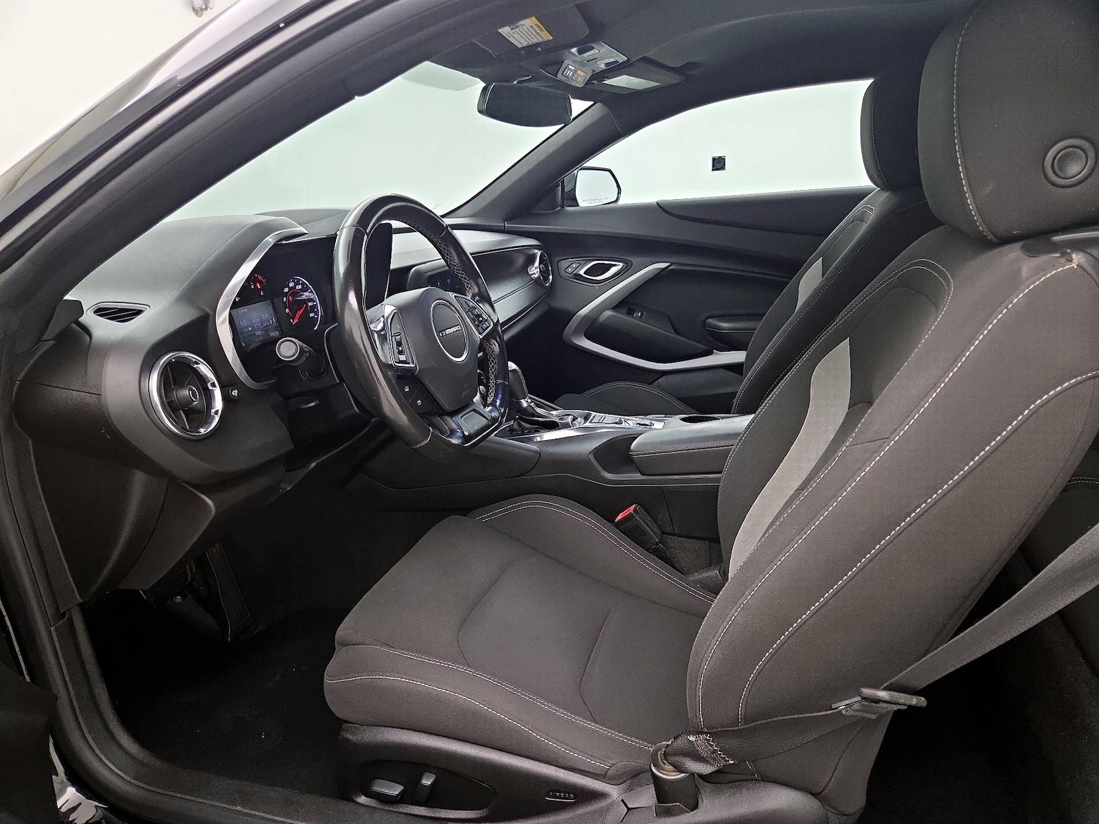 Power Seat(s) & Side Airbags