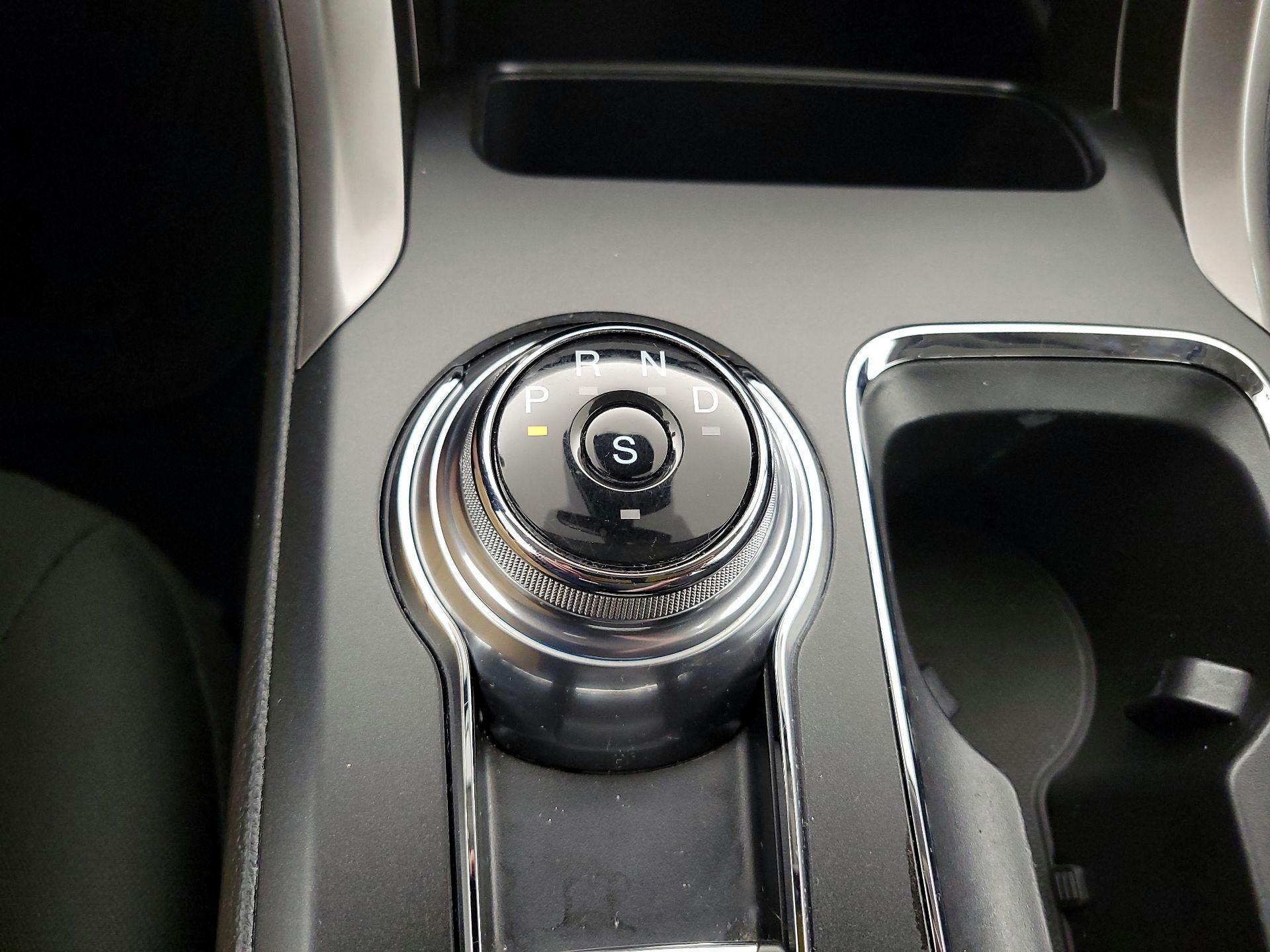 Thumbnail: 2019 Ford Fusion - 17