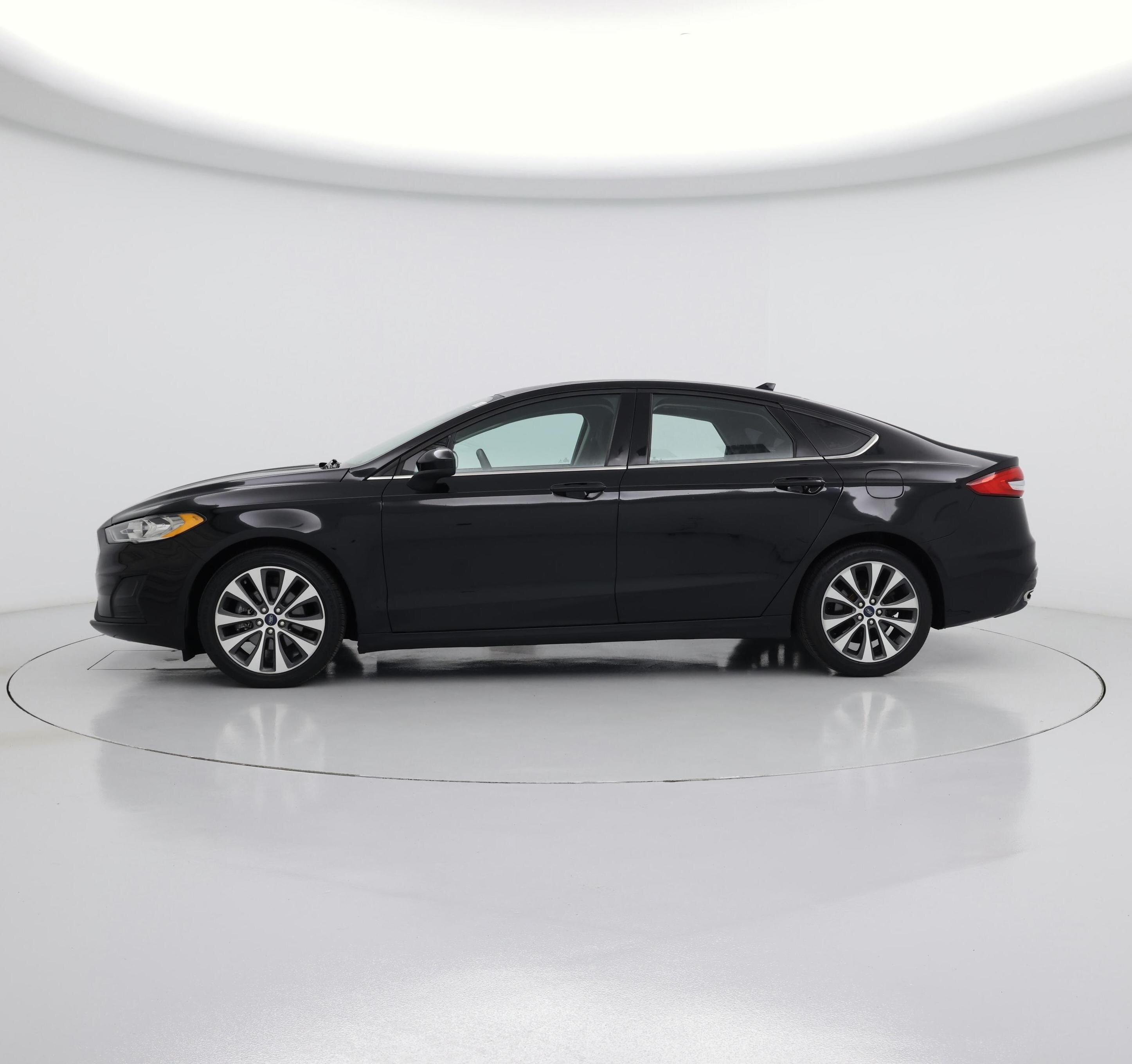 Thumbnail: 2019 Ford Fusion - 3