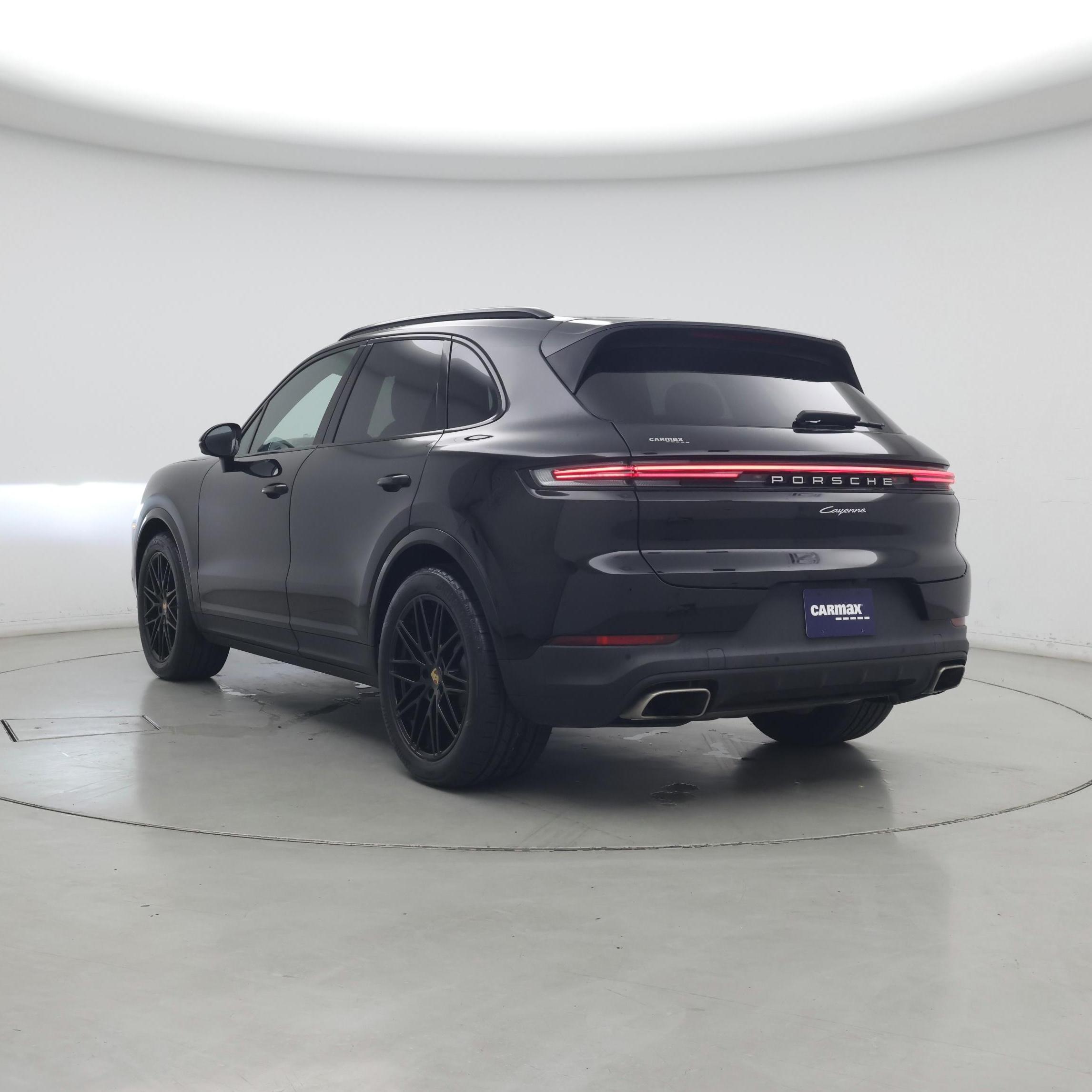 Thumbnail: 2024 Porsche Cayenne - 2