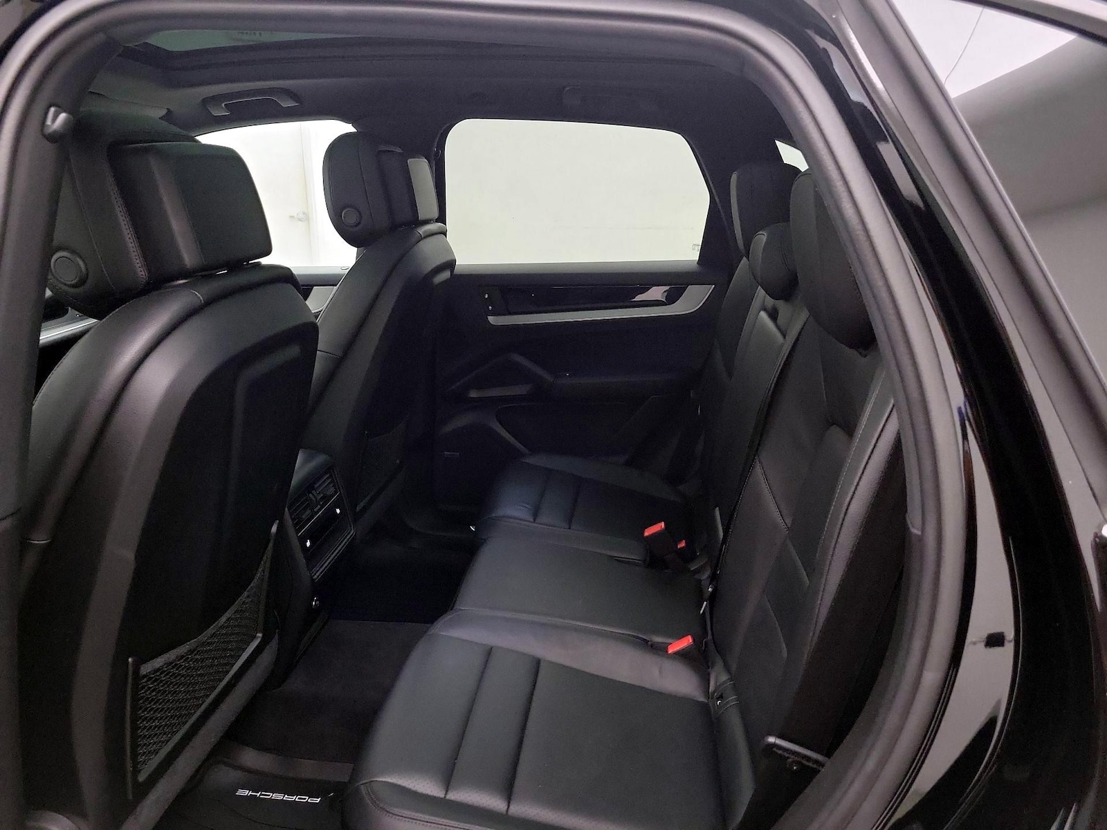 2024 Porsche Cayenne Base - Photo 22