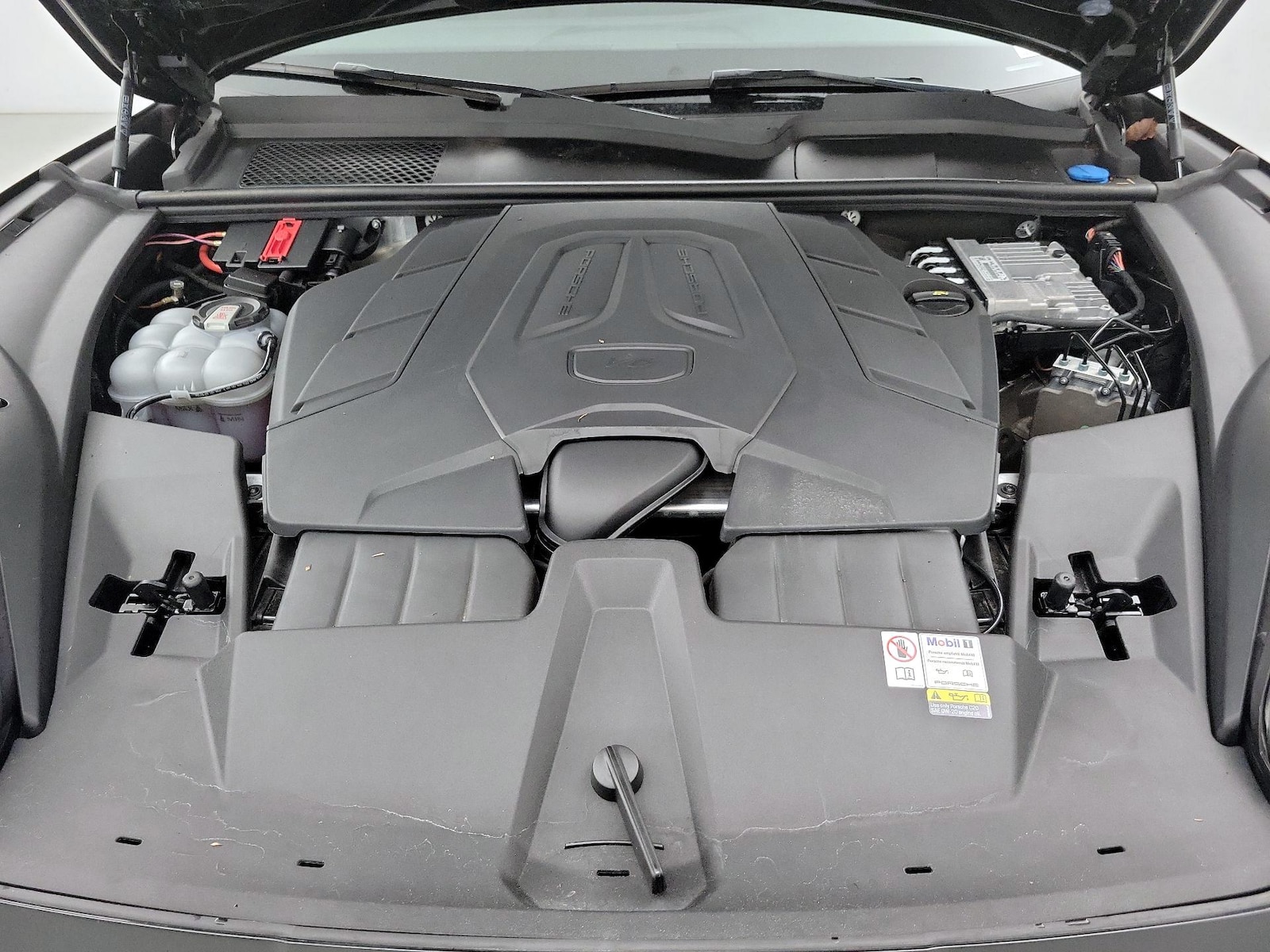 2024 Porsche Cayenne Base - Photo 24