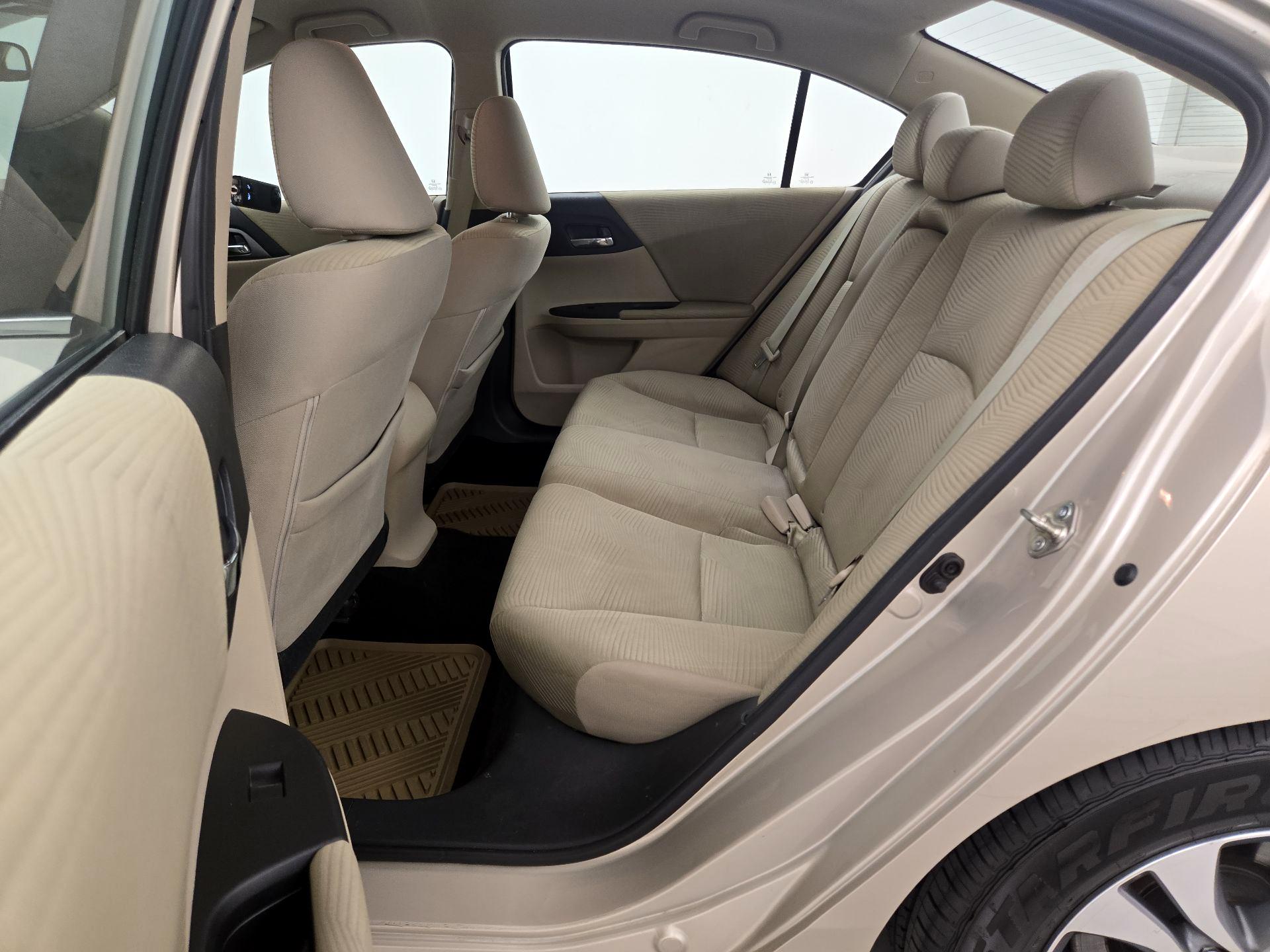 Thumbnail: 2015 Honda Accord - 19