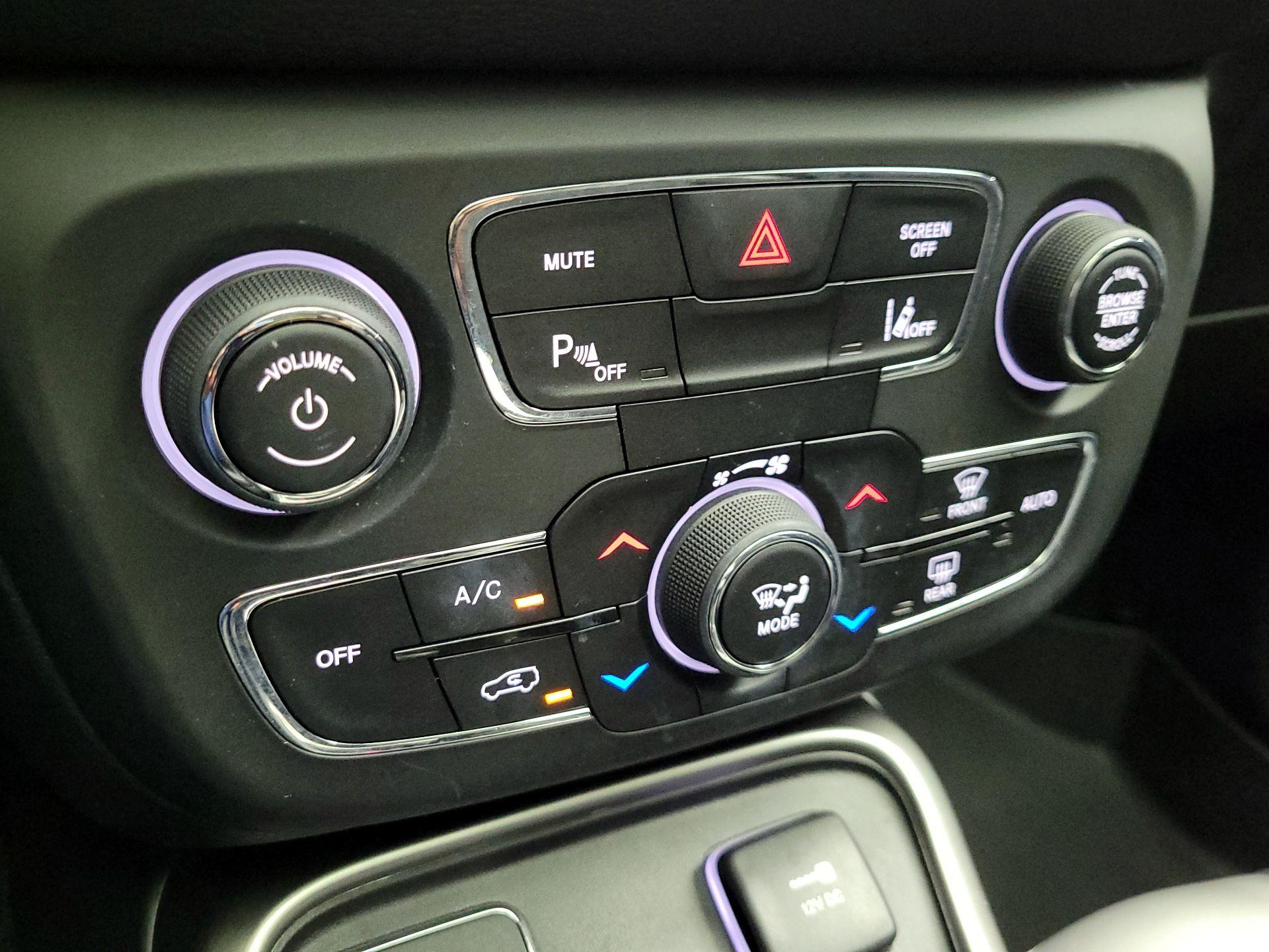 Thumbnail: 2018 Jeep Compass - 17