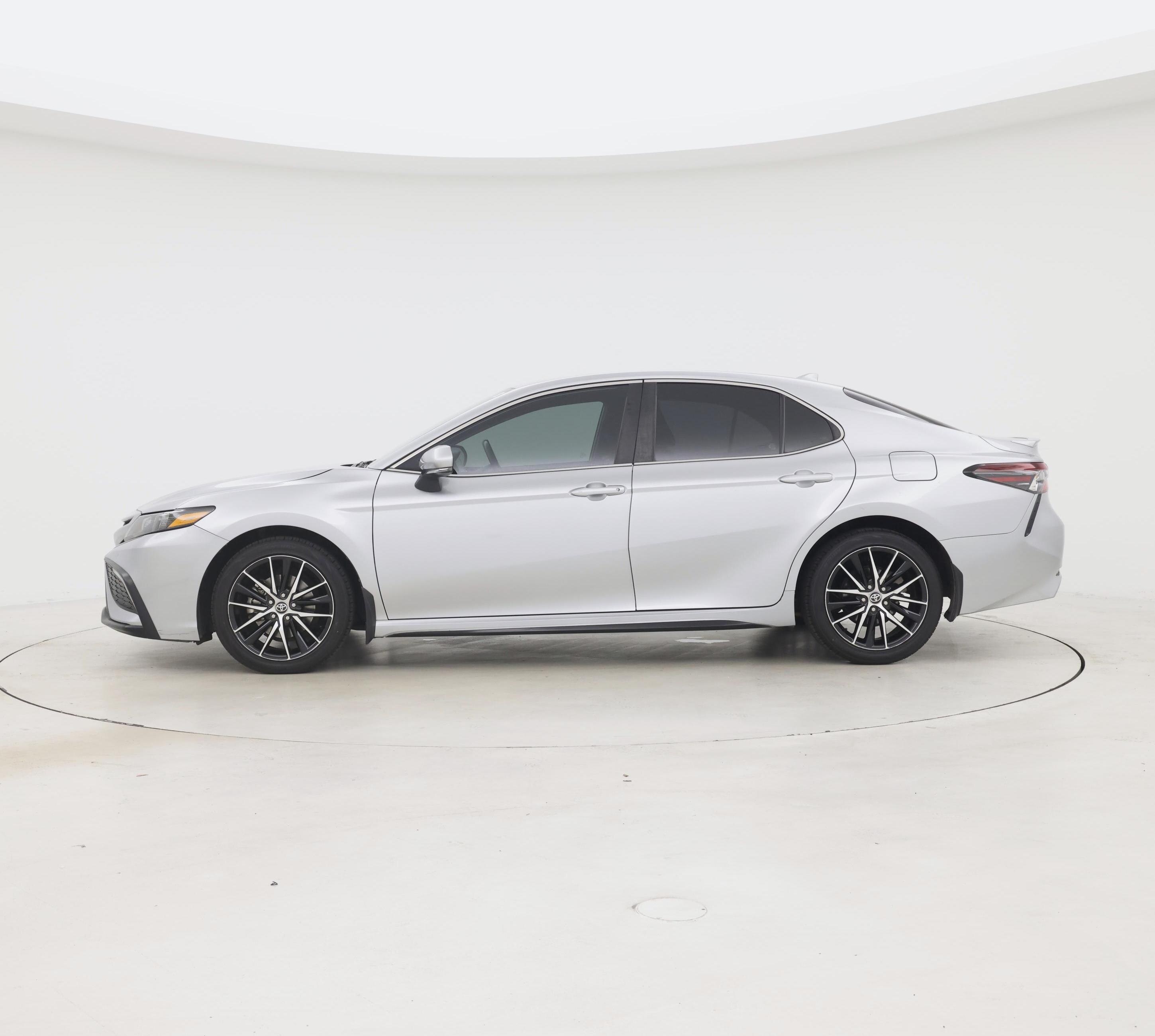 Thumbnail: 2024 Toyota Camry - 3