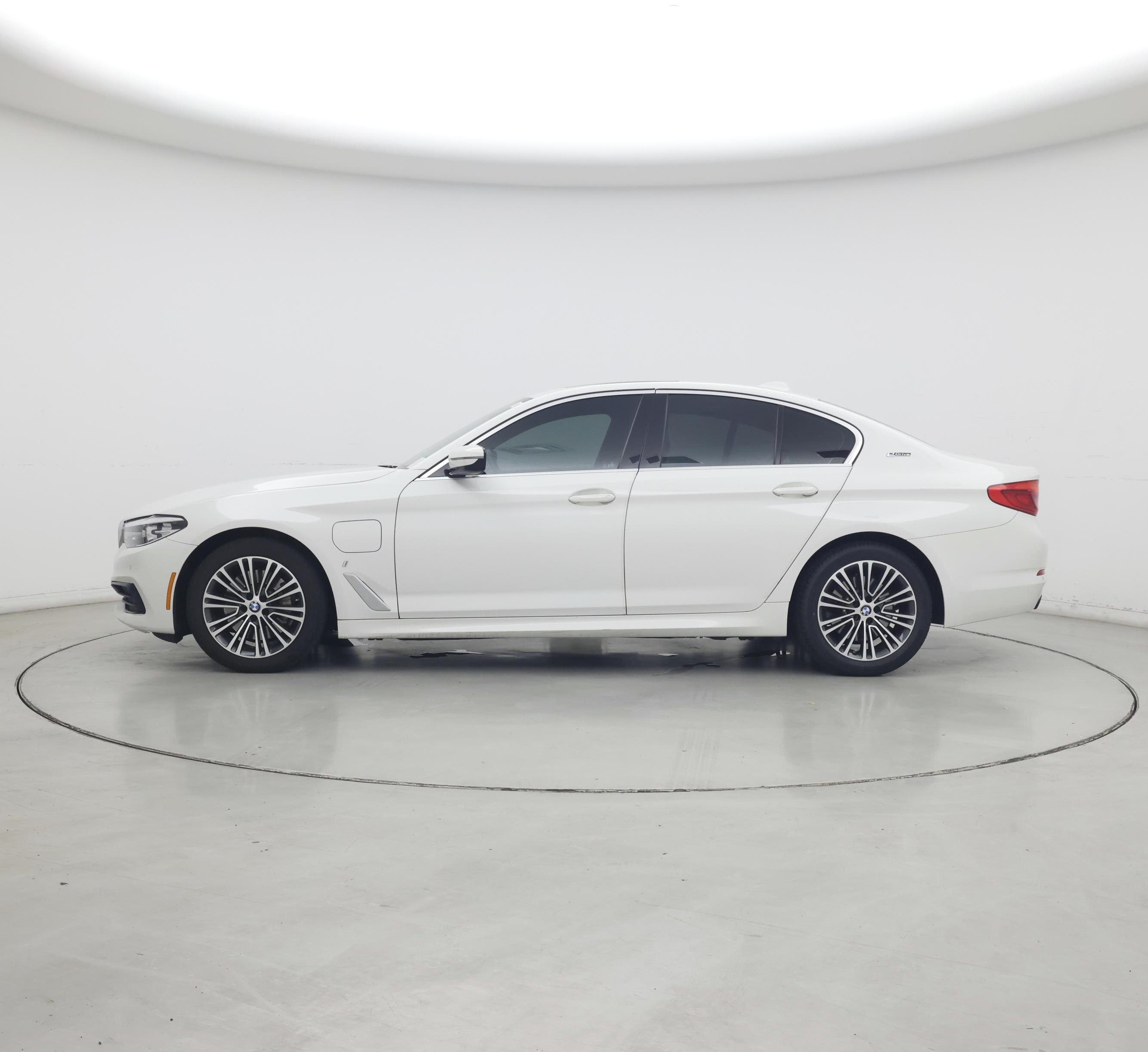 Thumbnail: 2019 BMW 5 Series - 3