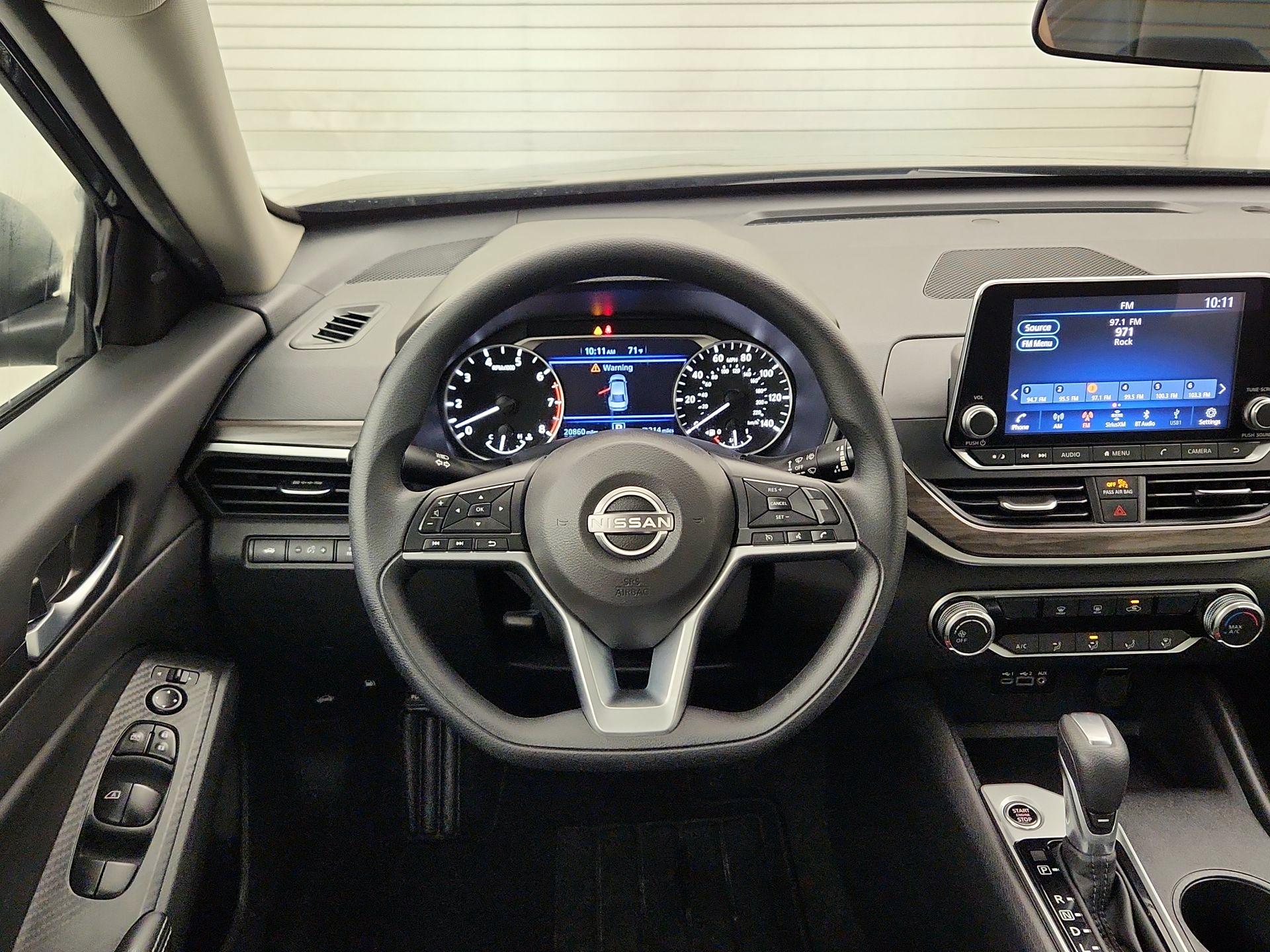 Thumbnail: 2025 Nissan Altima - 10