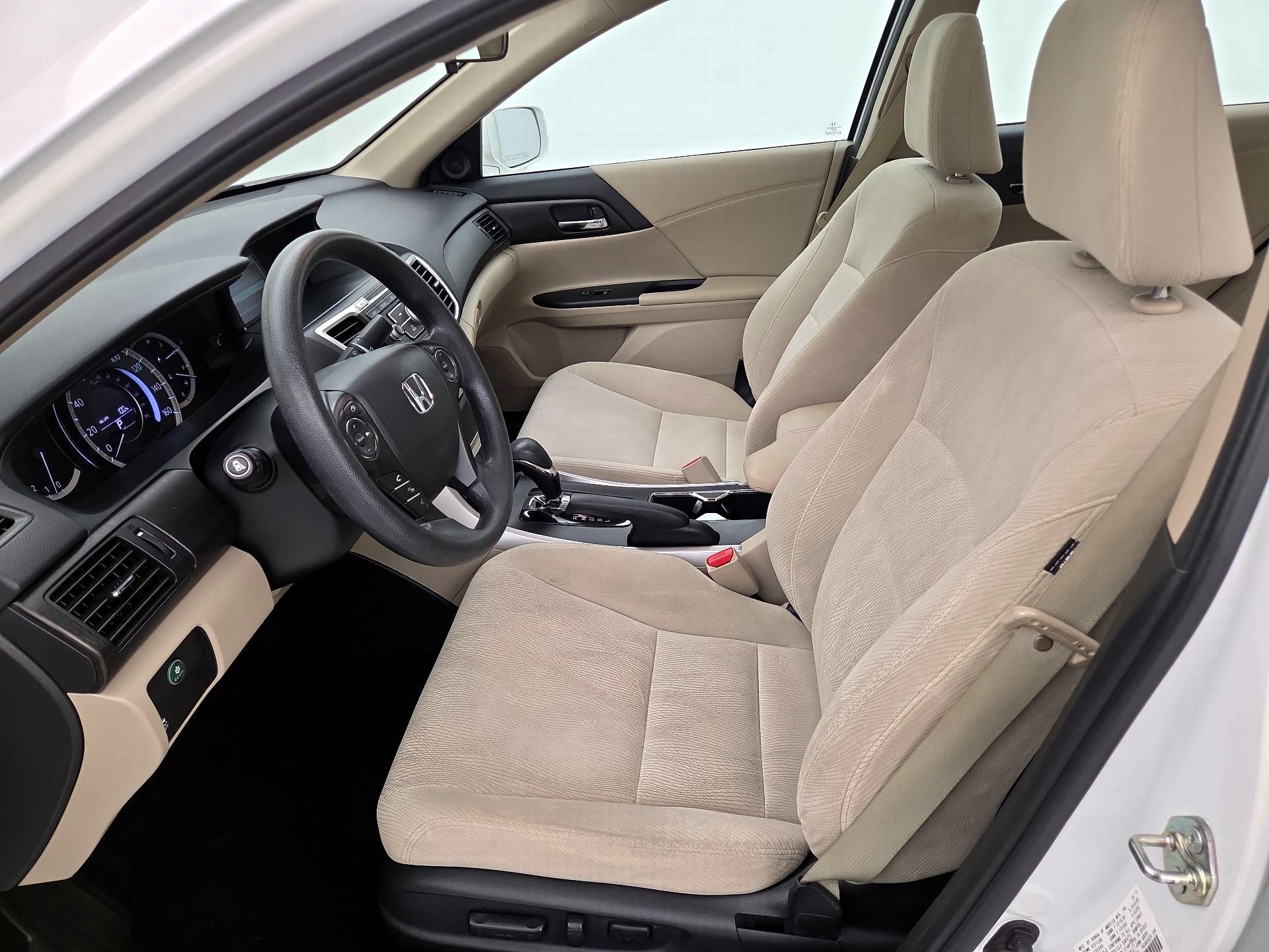Thumbnail: 2015 Honda Accord - 11
