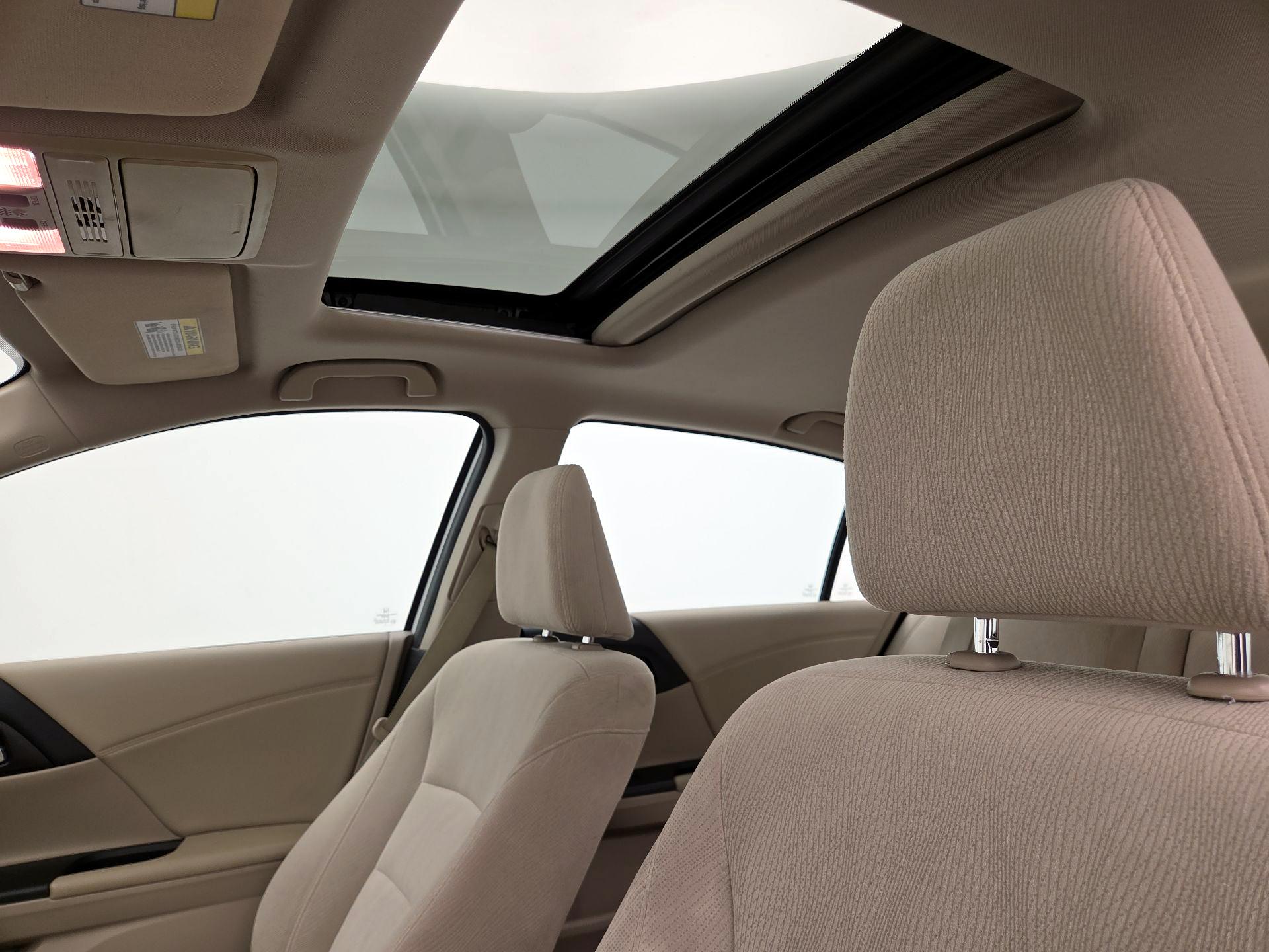 Thumbnail: 2015 Honda Accord - 19