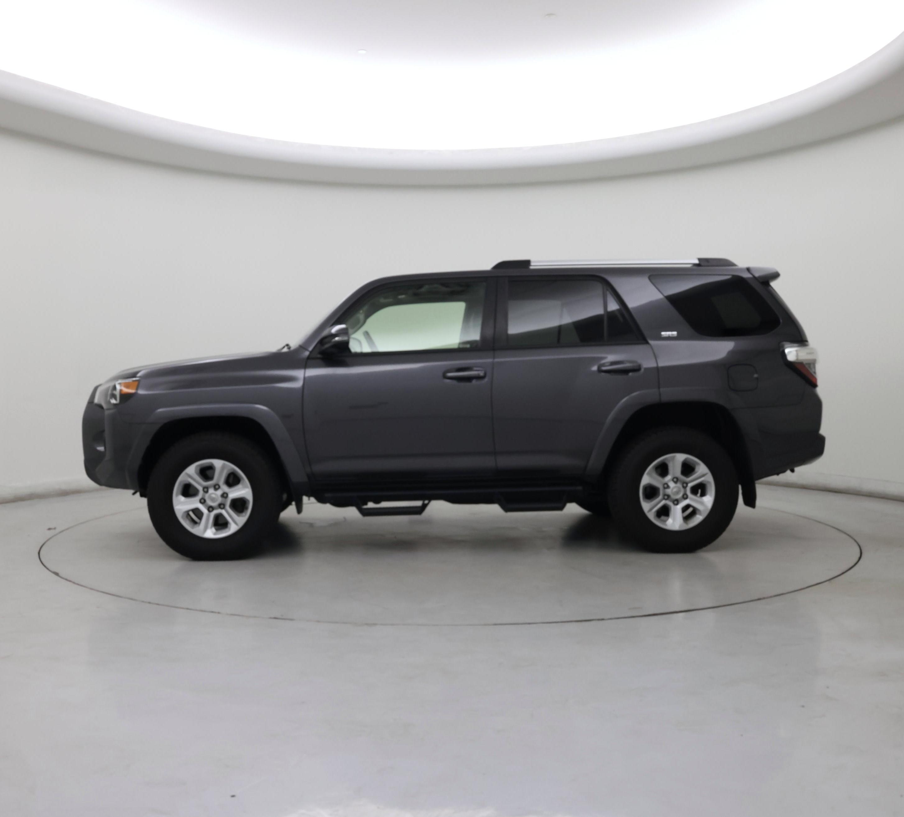 Thumbnail: 2021 Toyota 4Runner - 3