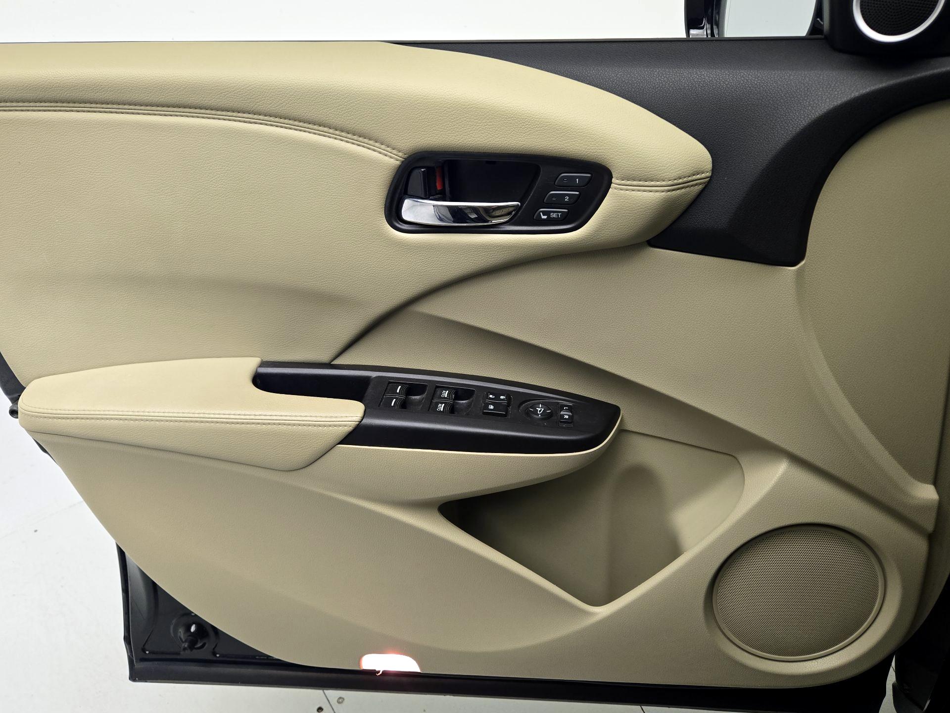 Thumbnail: 2015 Acura RDX - 12