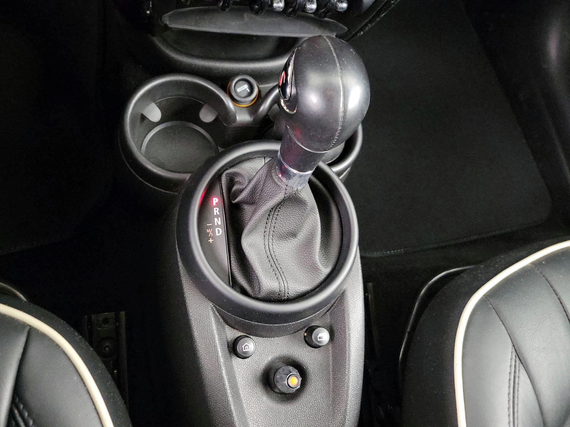 Thumbnail: 2016 MINI Cooper Countryman - 15