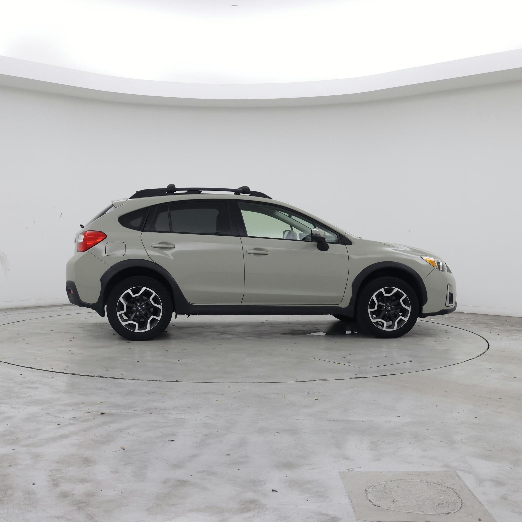 Thumbnail: 2017 Subaru Crosstrek - 7