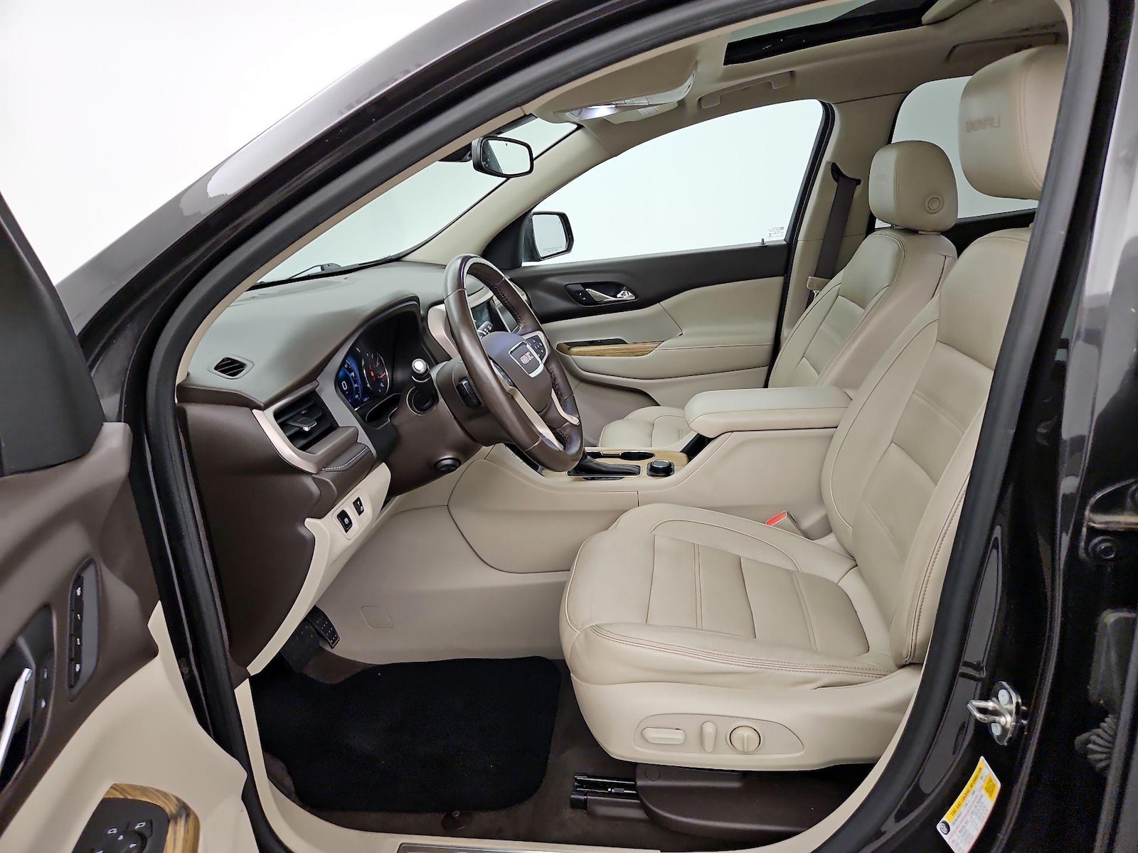 2017 GMC Acadia Denali - Photo 12