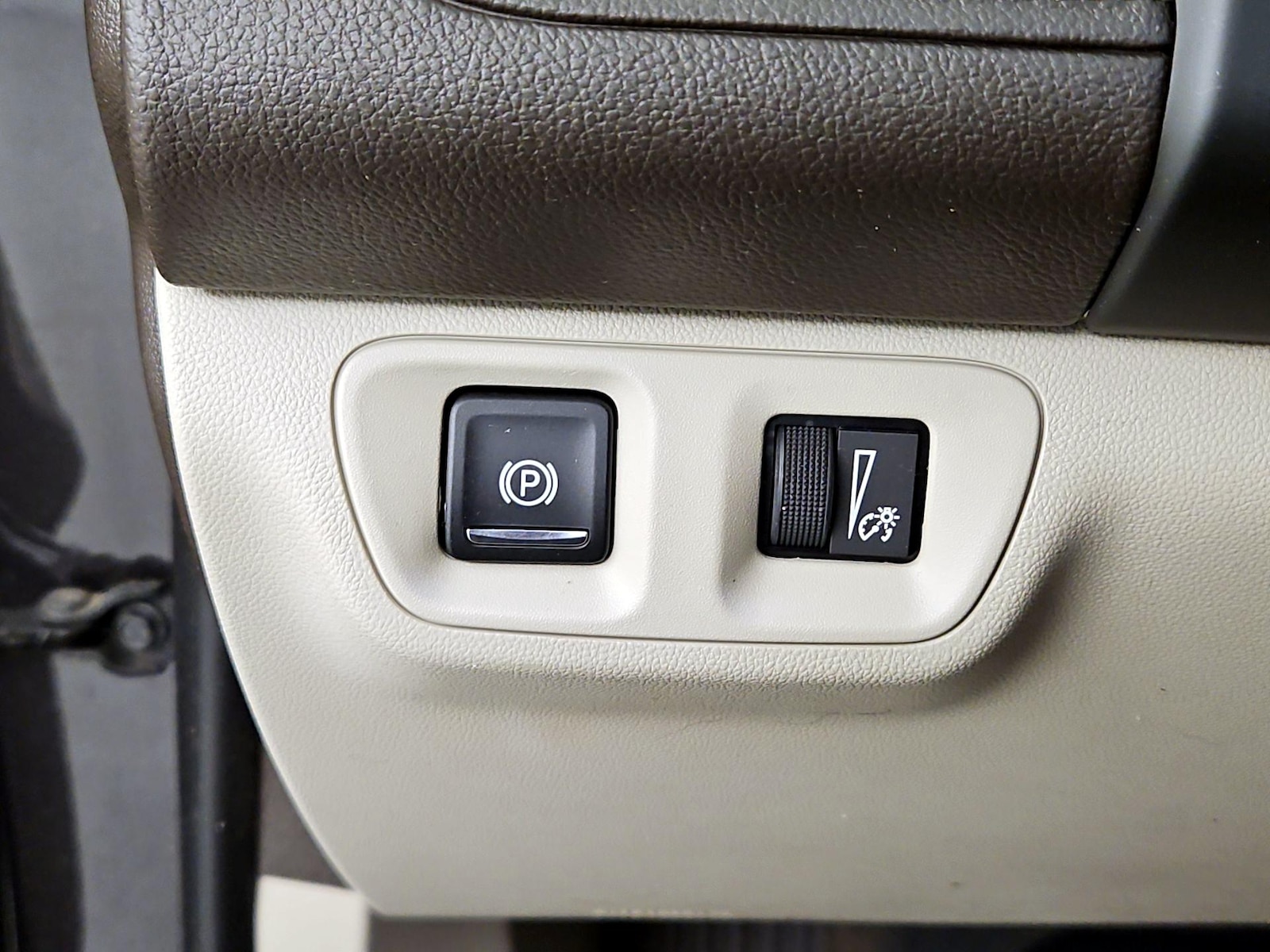 2017 GMC Acadia Denali - Photo 14