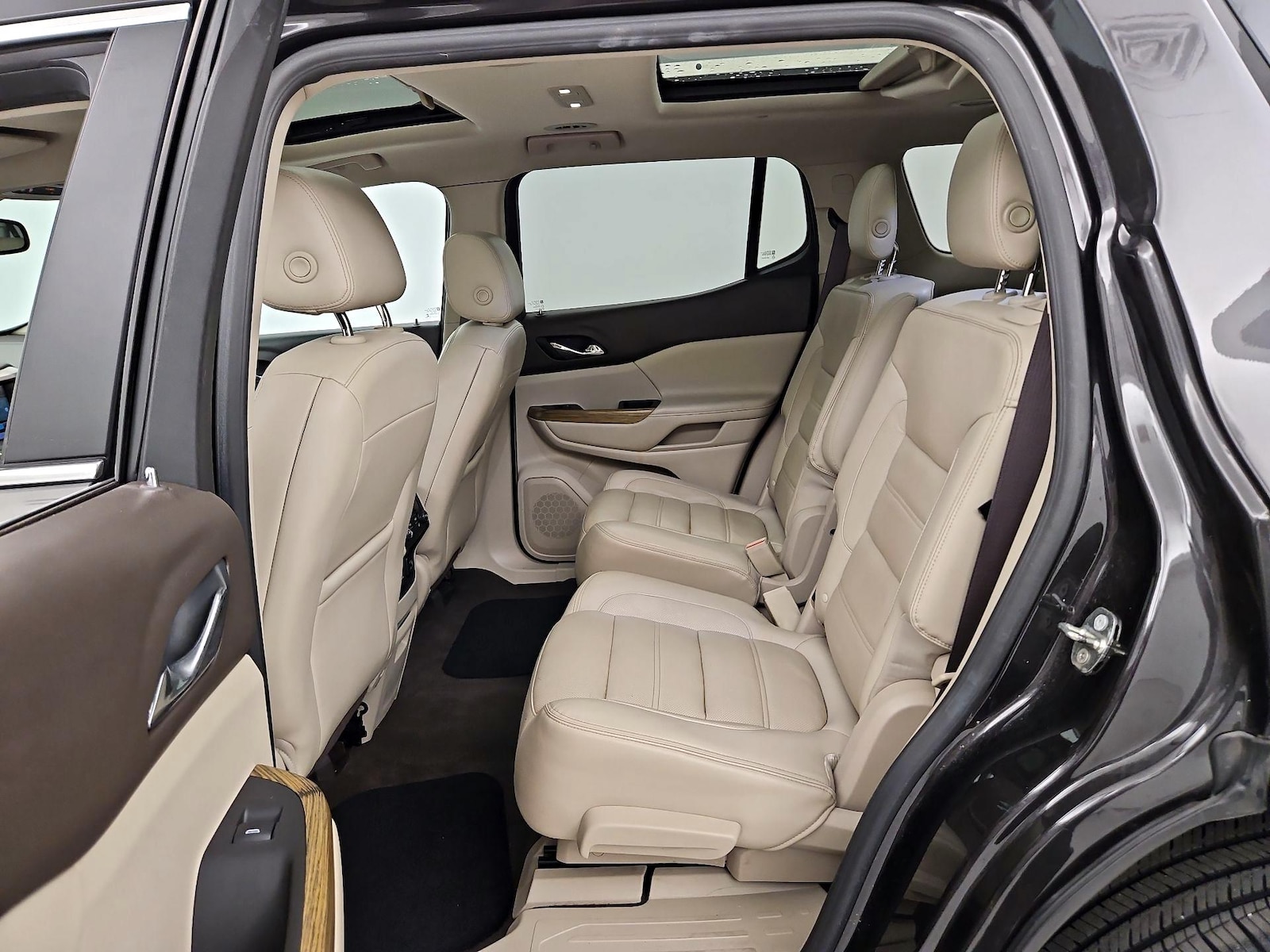 2017 GMC Acadia Denali - Photo 22