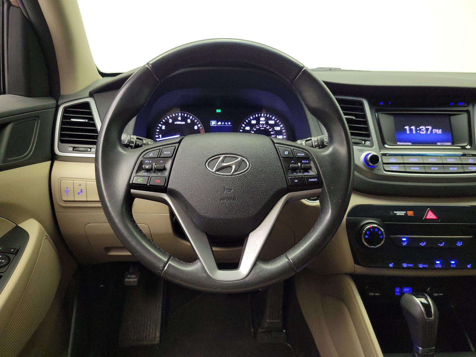 Thumbnail: 2017 Hyundai Tucson - 10