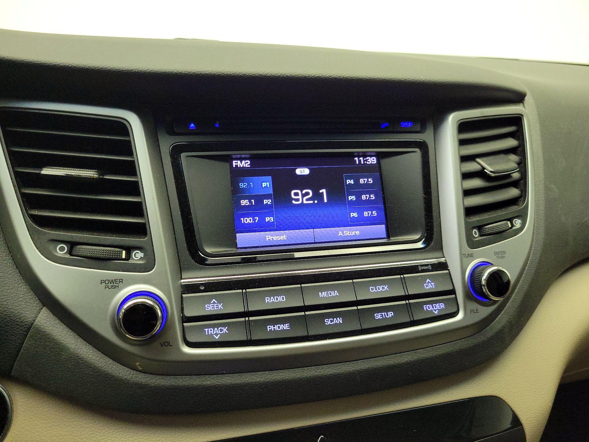 Thumbnail: 2017 Hyundai Tucson - 15
