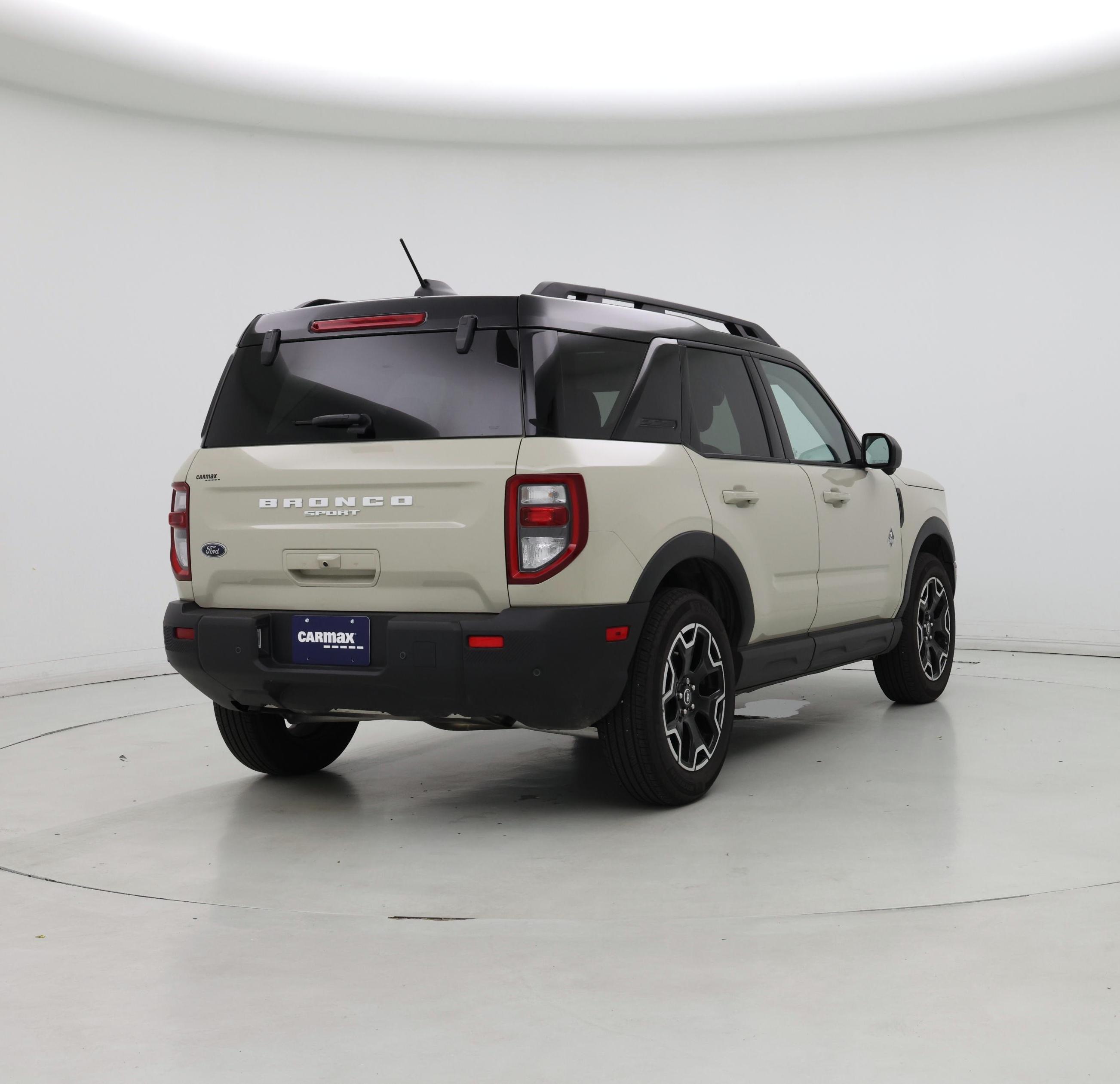 Thumbnail: 2025 Ford Bronco Sport - 8