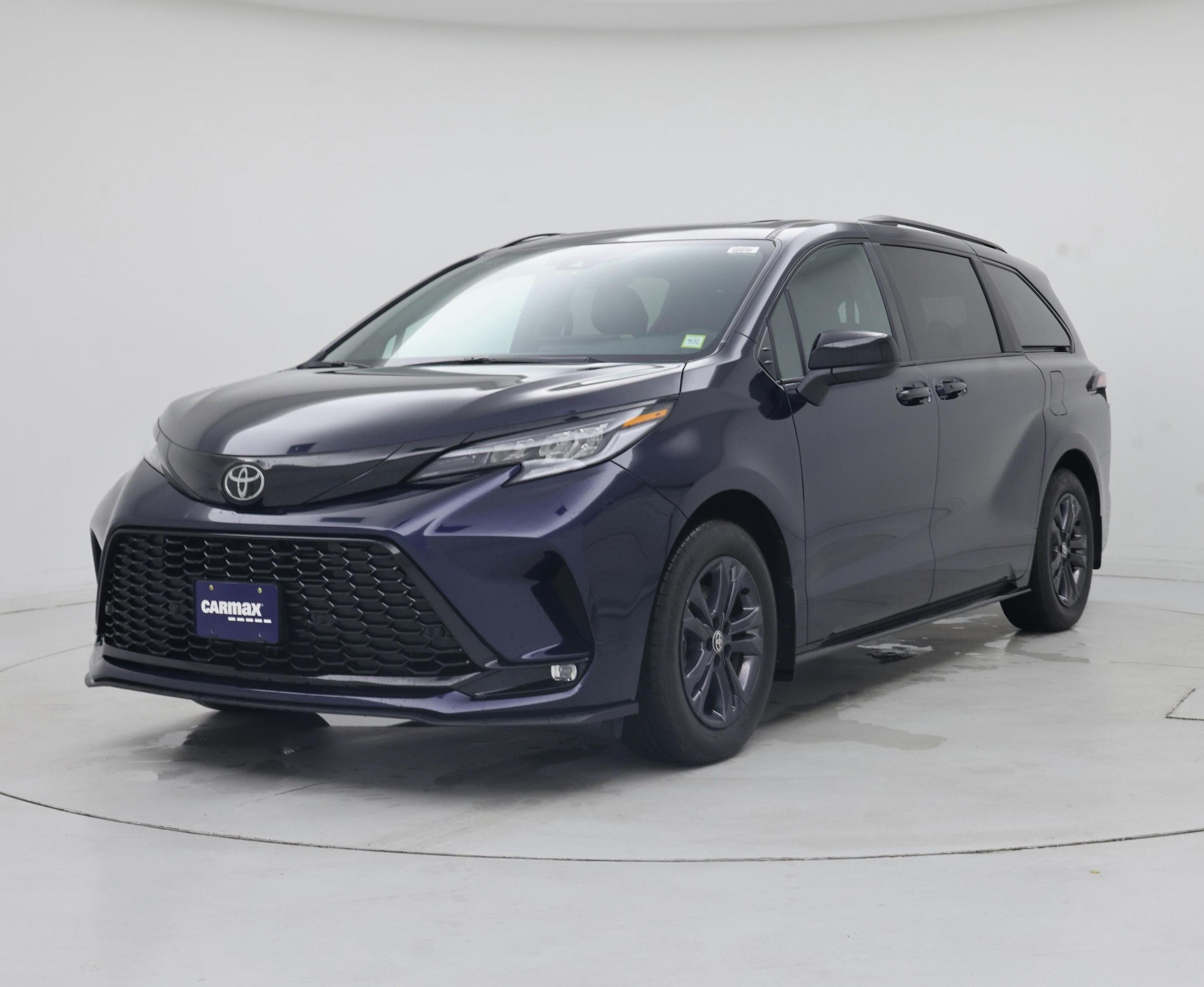 Thumbnail: 2026 Toyota Sienna - 4