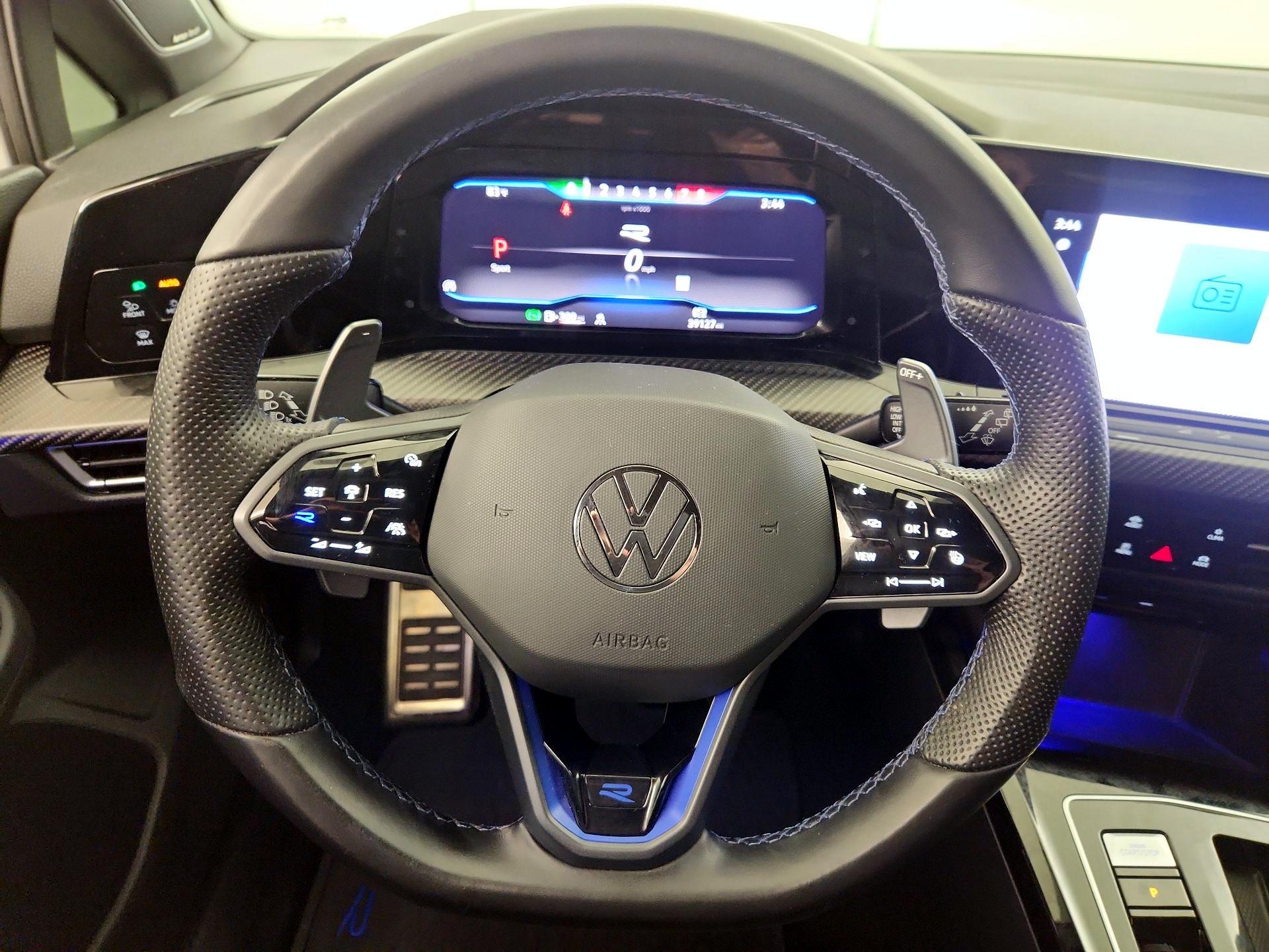 Thumbnail: 2023 Volkswagen Golf - 10