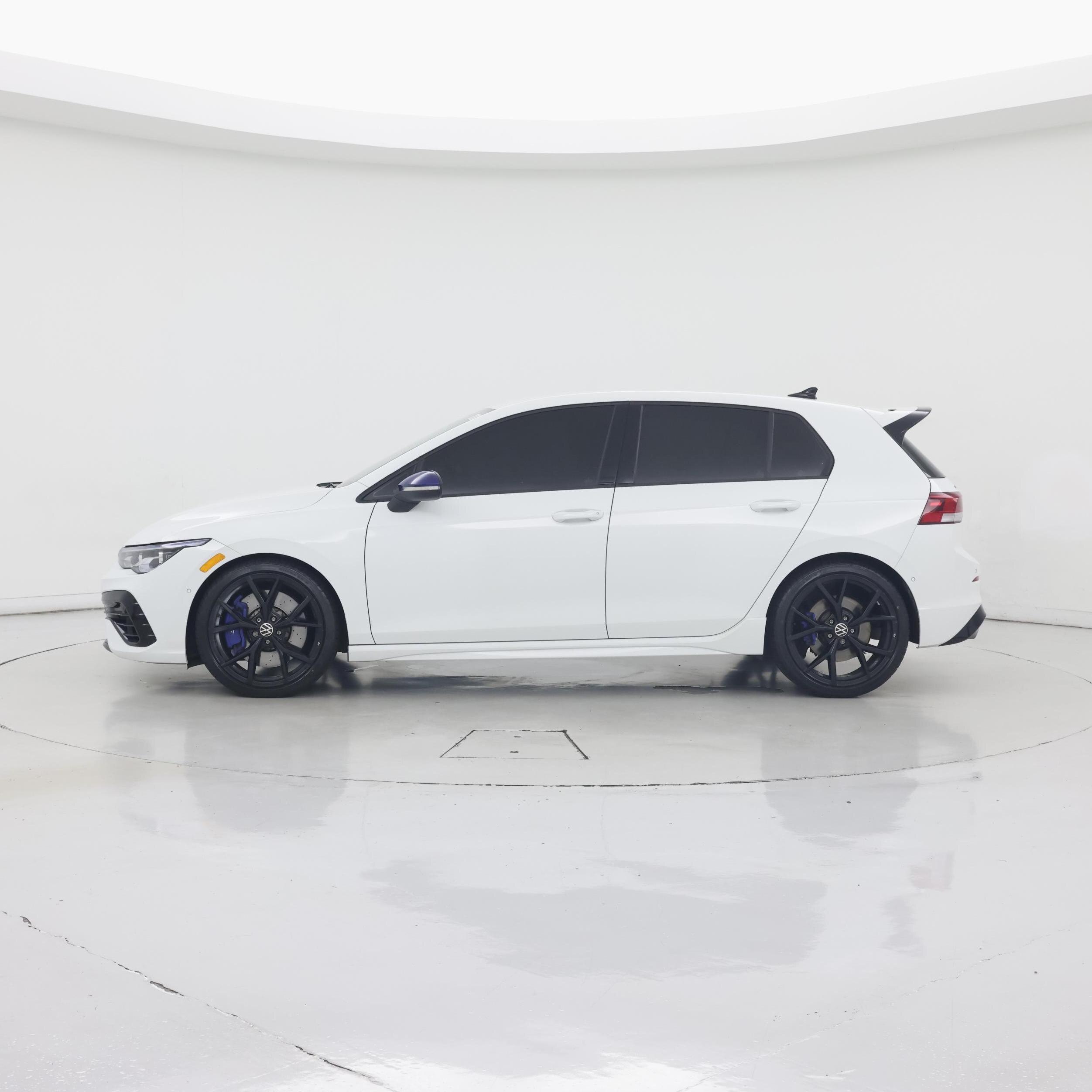 Thumbnail: 2023 Volkswagen Golf - 3