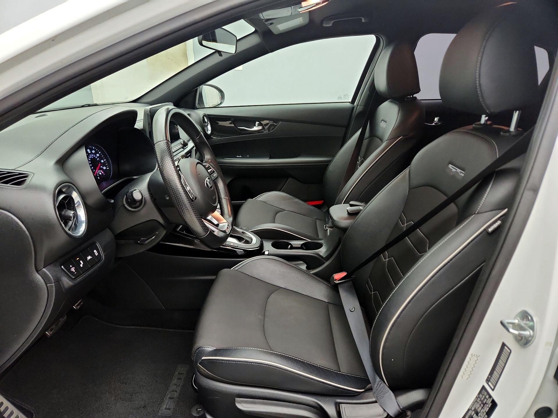 Thumbnail: 2020 Kia Forte - 11