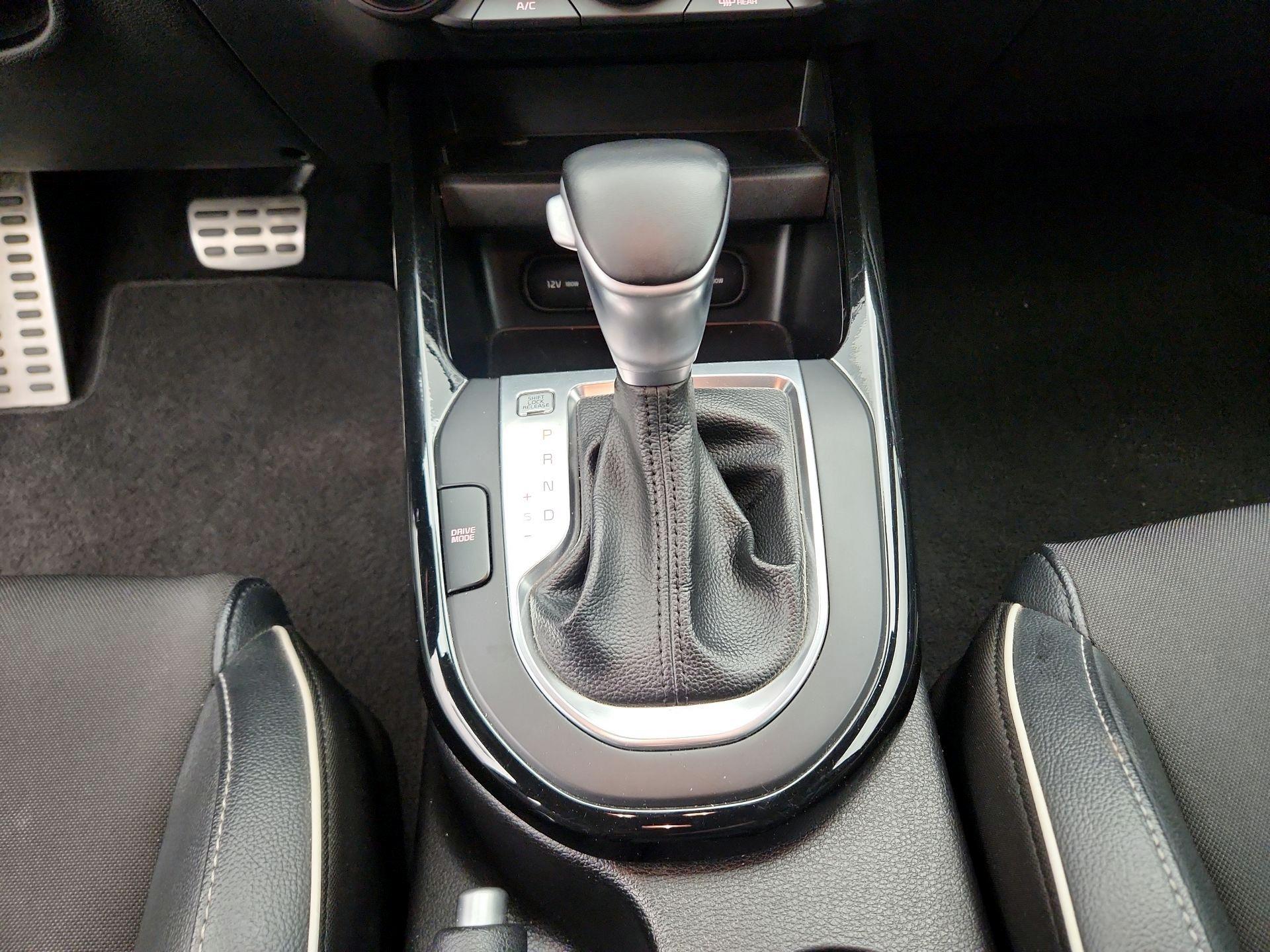 Thumbnail: 2020 Kia Forte - 17
